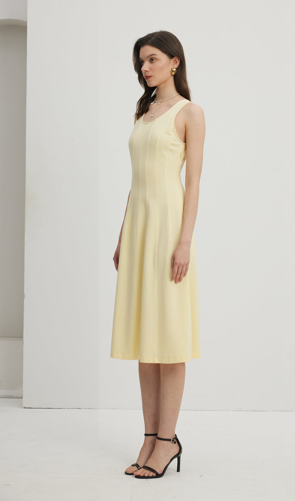 Pileli Bölünmüş Midi Elbise