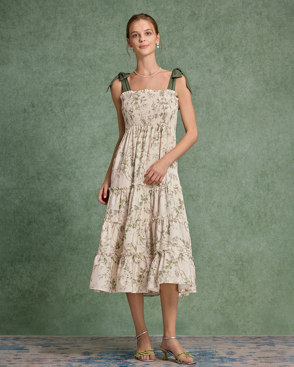 Yeşil Çiçekli Bağcıklı Midi Elbise