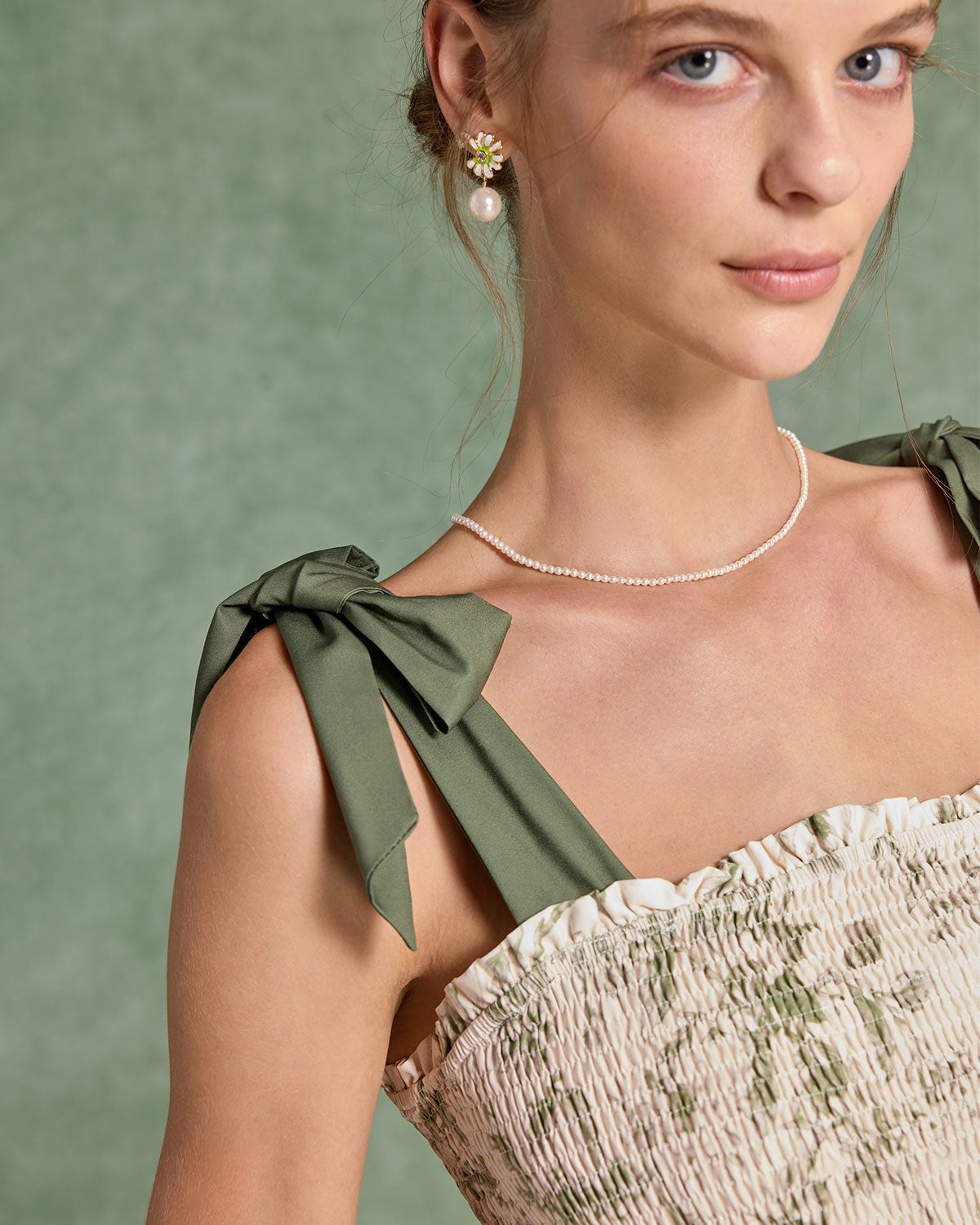 Yeşil Çiçekli Bağcıklı Midi Elbise