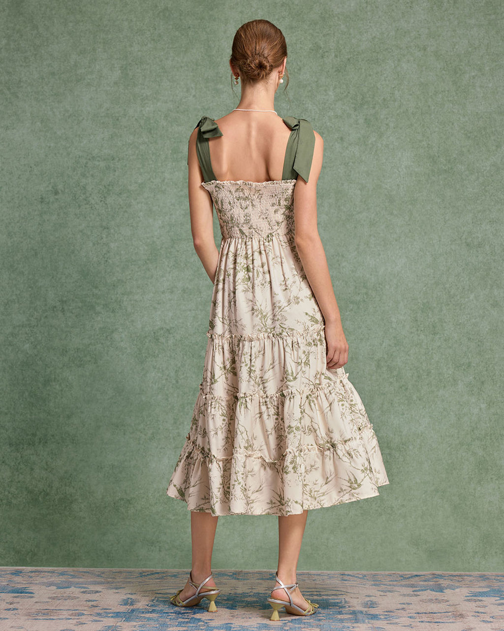 Yeşil Çiçekli Bağcıklı Midi Elbise