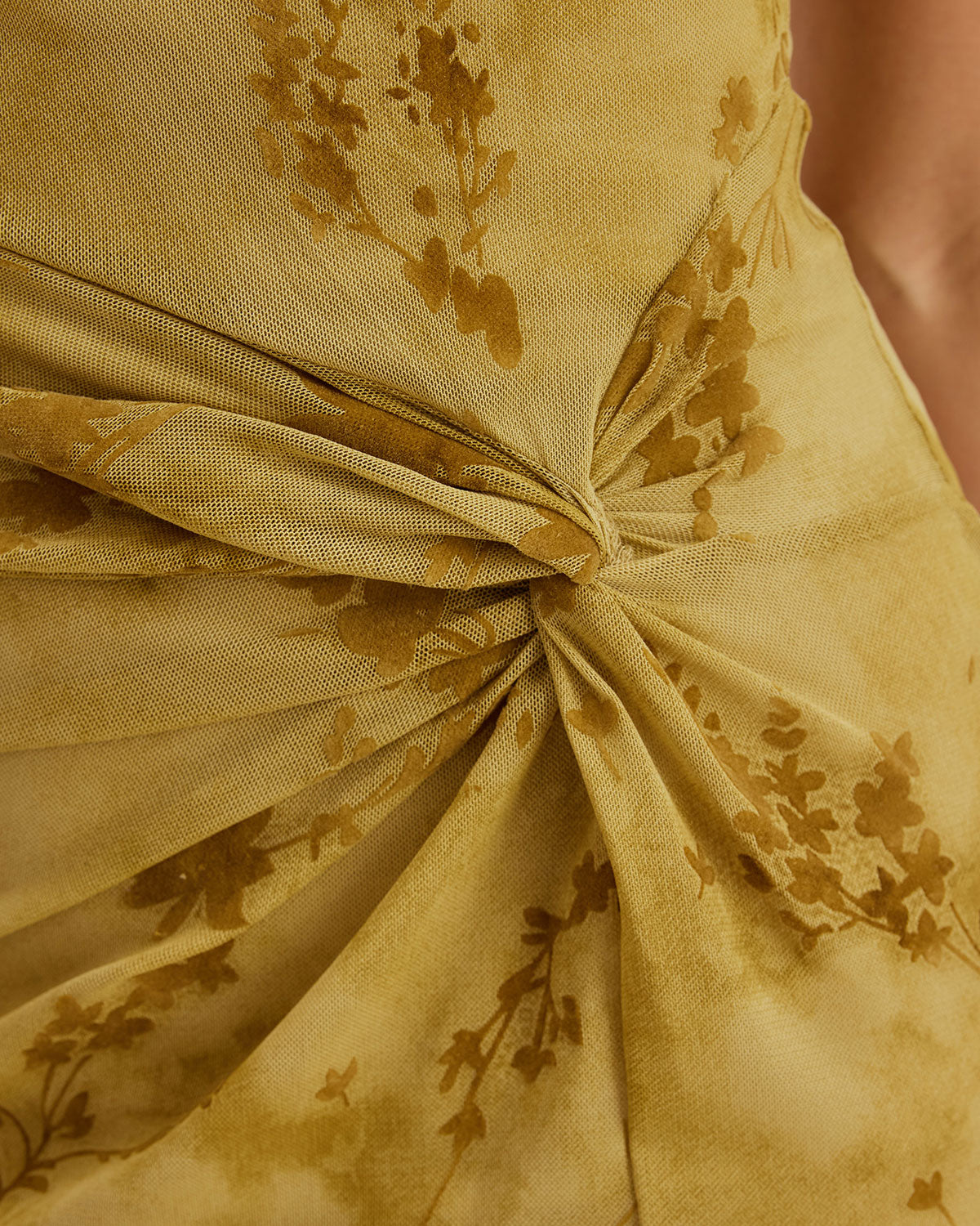 Yeşil Çiçekli Büzgülü Slip Midi Elbise