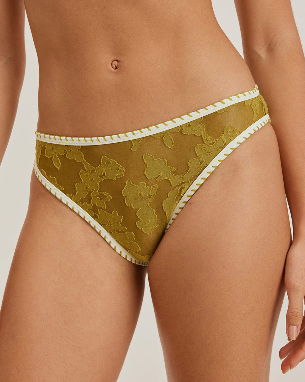 Yeşil Çiçekli Bağcıklı Üçgen Bikini Takımı