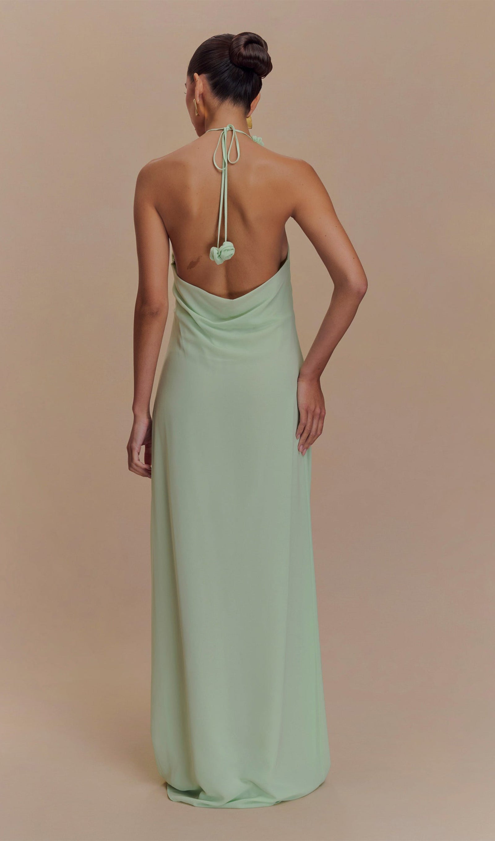 Kapüşonlu Uzun Elbise