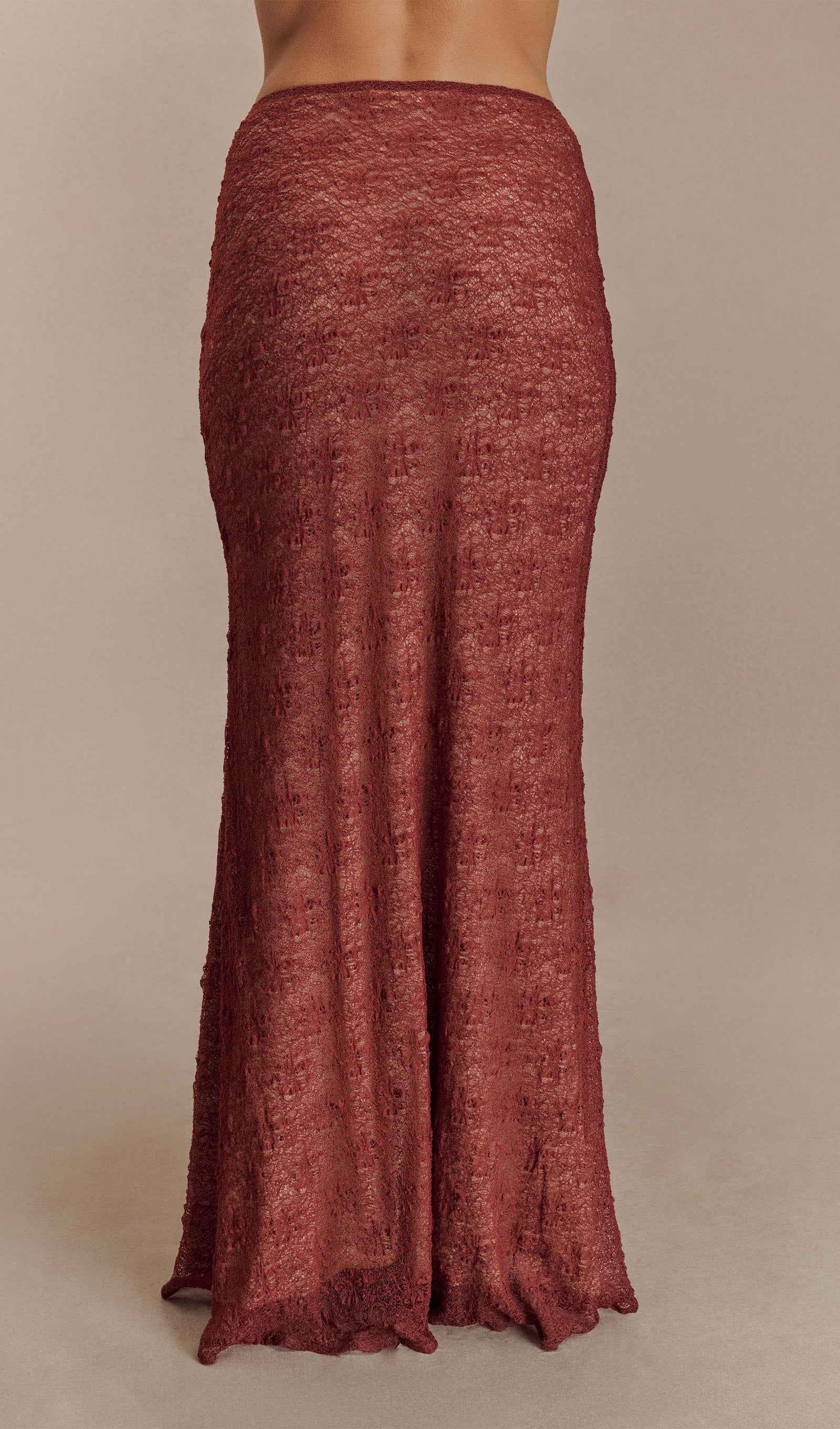 Kırmızı Şeffaf Dantel Üst Ve Uzun Etek Takımları