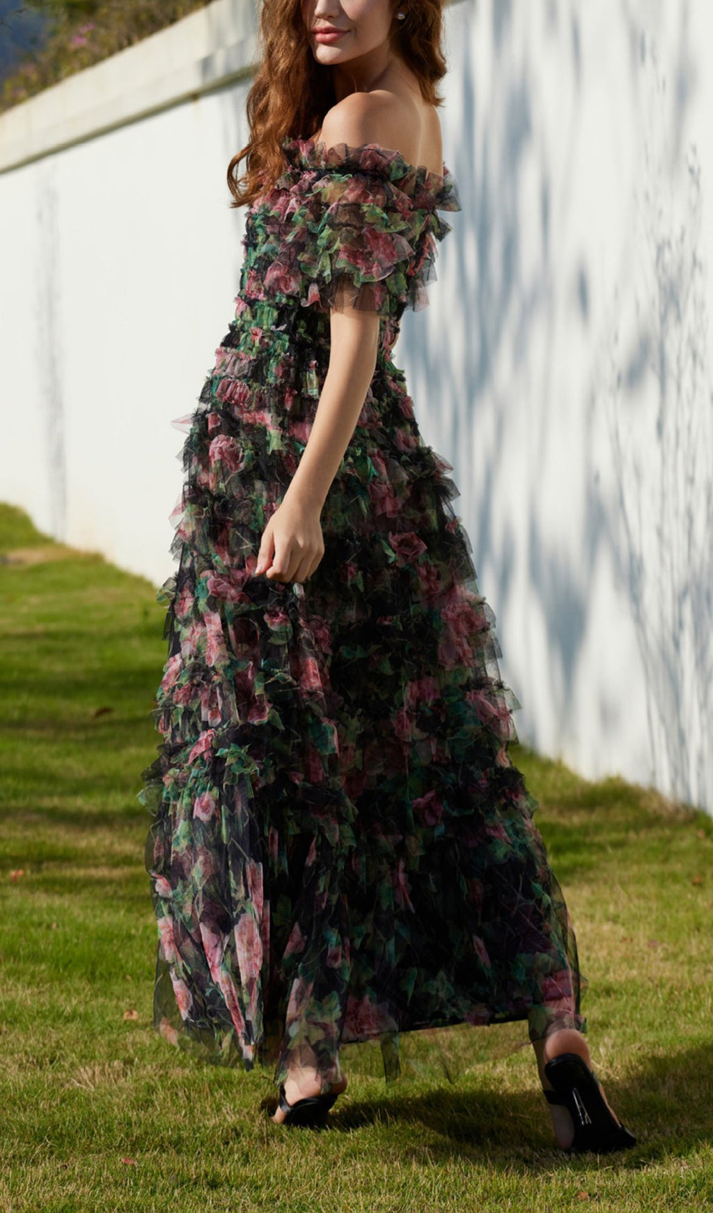 Omuz Açık Çiçekli Volanlı File Uzun Elbise