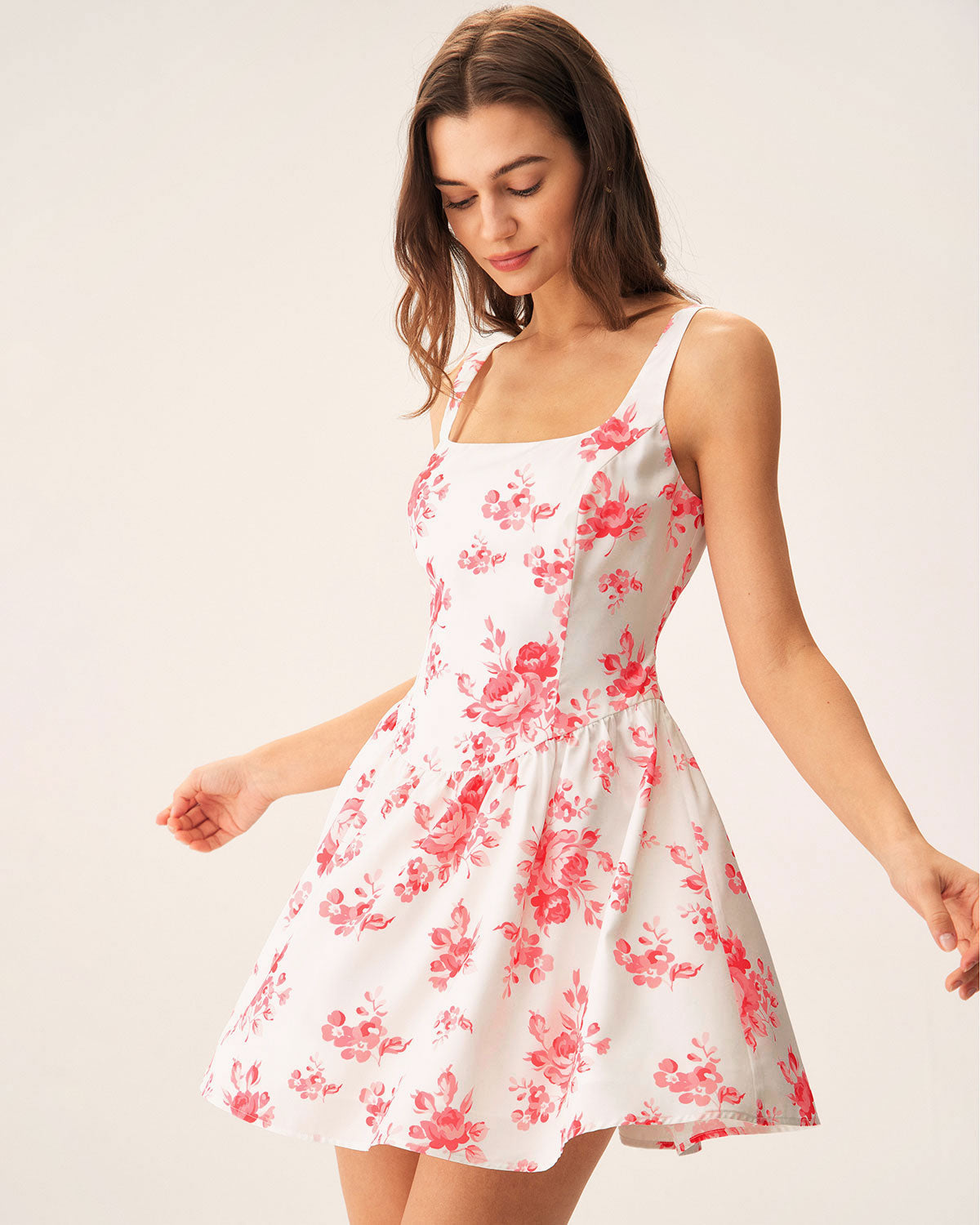 Pembe Çiçekli Dantelli Mini Elbise