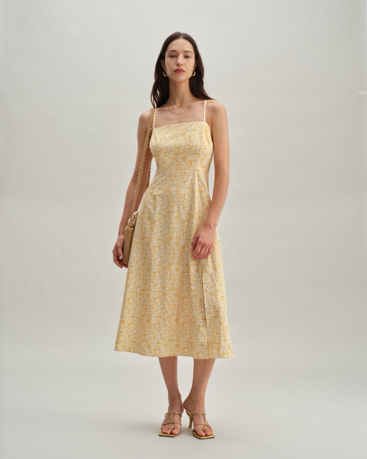 Sarı Çiçekli Sırtı Açık Slip Midi Elbise