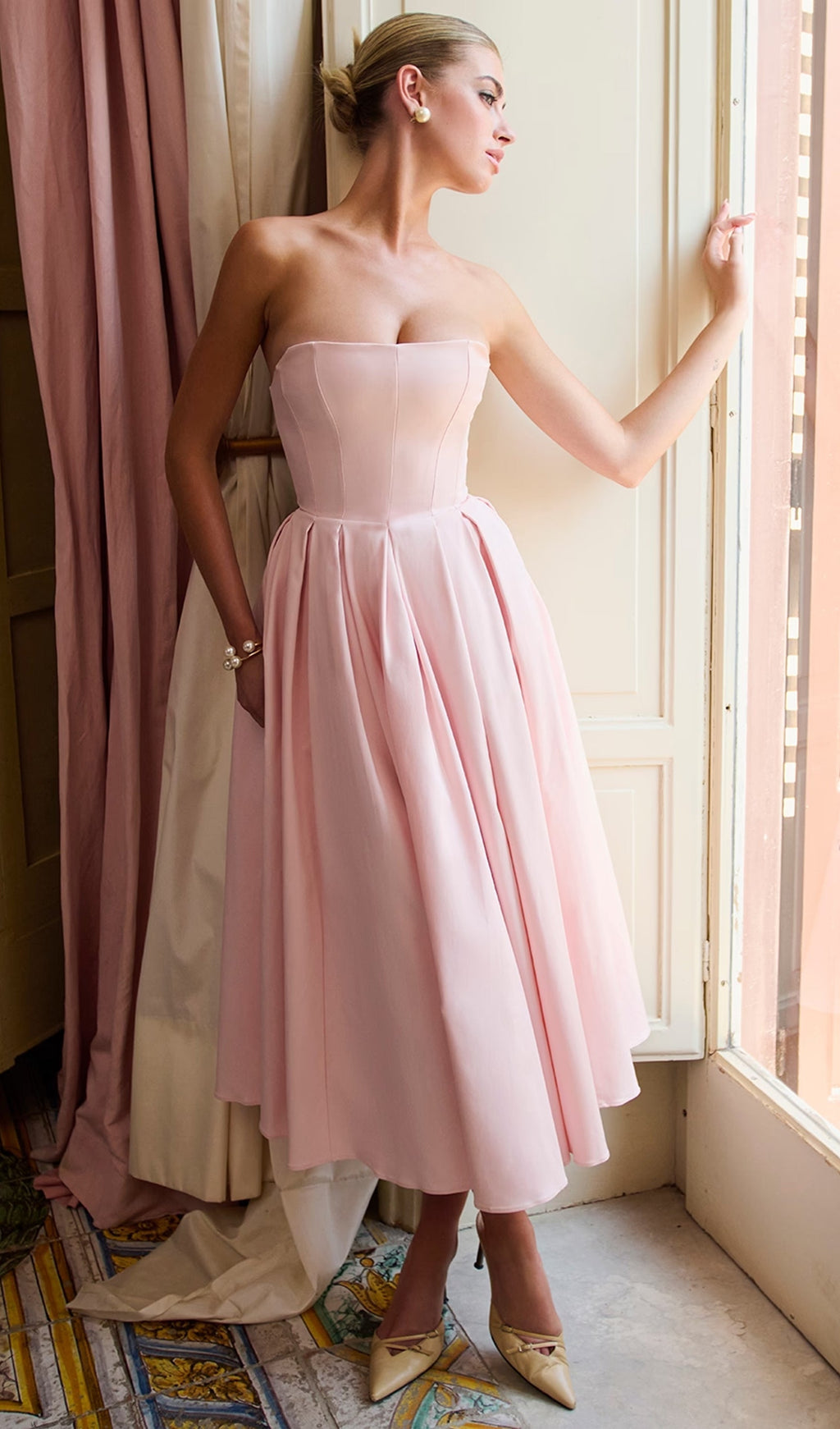 Pembe Straplez Korseli Midi Elbise