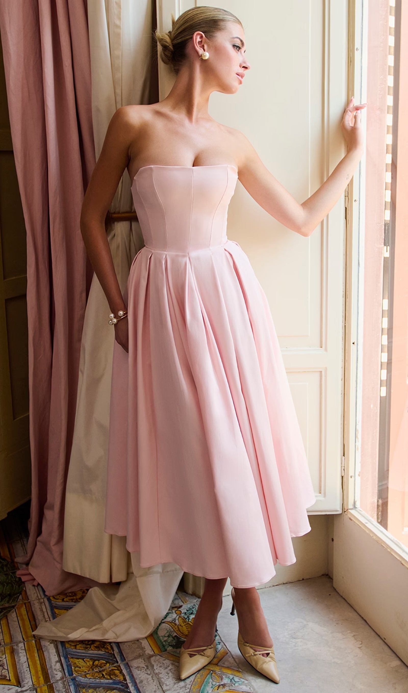 Pembe Straplez Korseli Midi Elbise