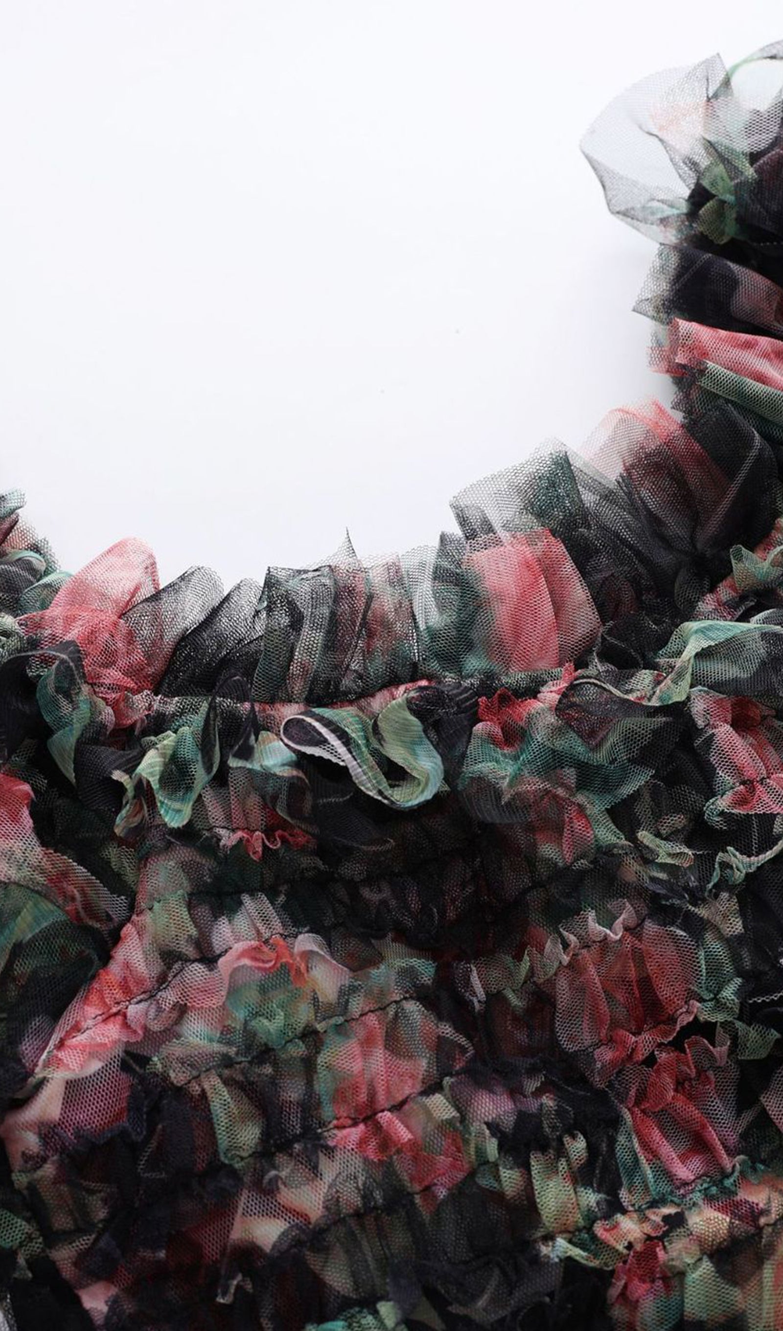 Omuz Açık Çiçekli Volanlı File Uzun Elbise