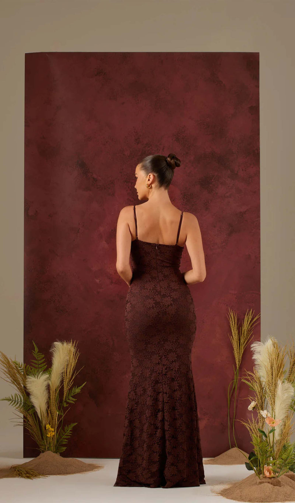 Katı Vücut Şekillendirici Dantel Uzun Elbise