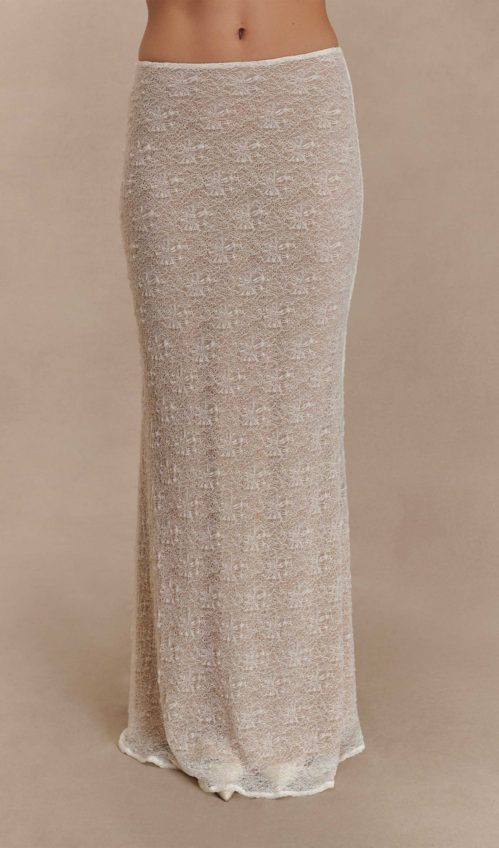 Fildişi Rengi Şeffaf Dantel Üst Ve Uzun Etek Takımları