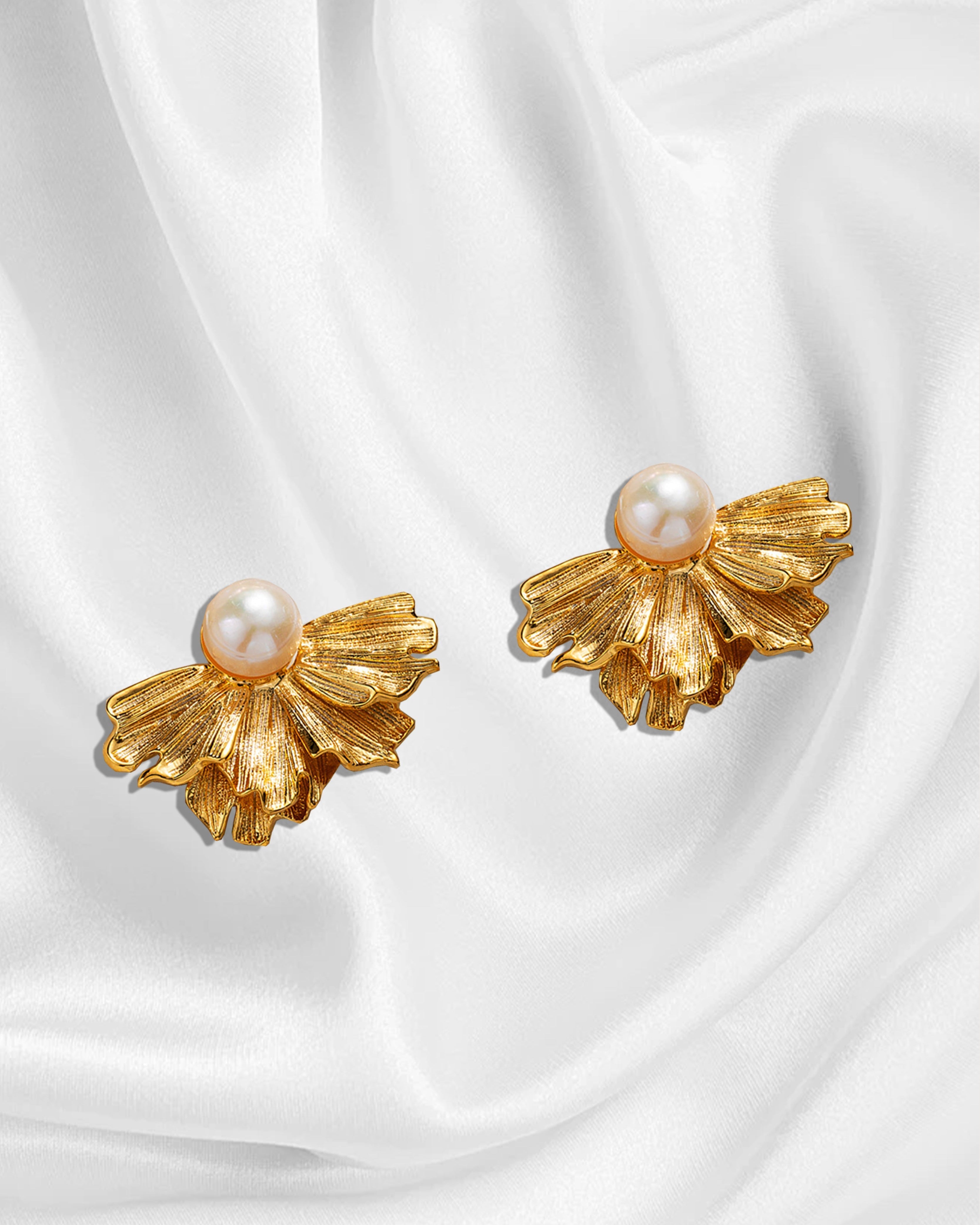 Retro Yaprak Küpeler