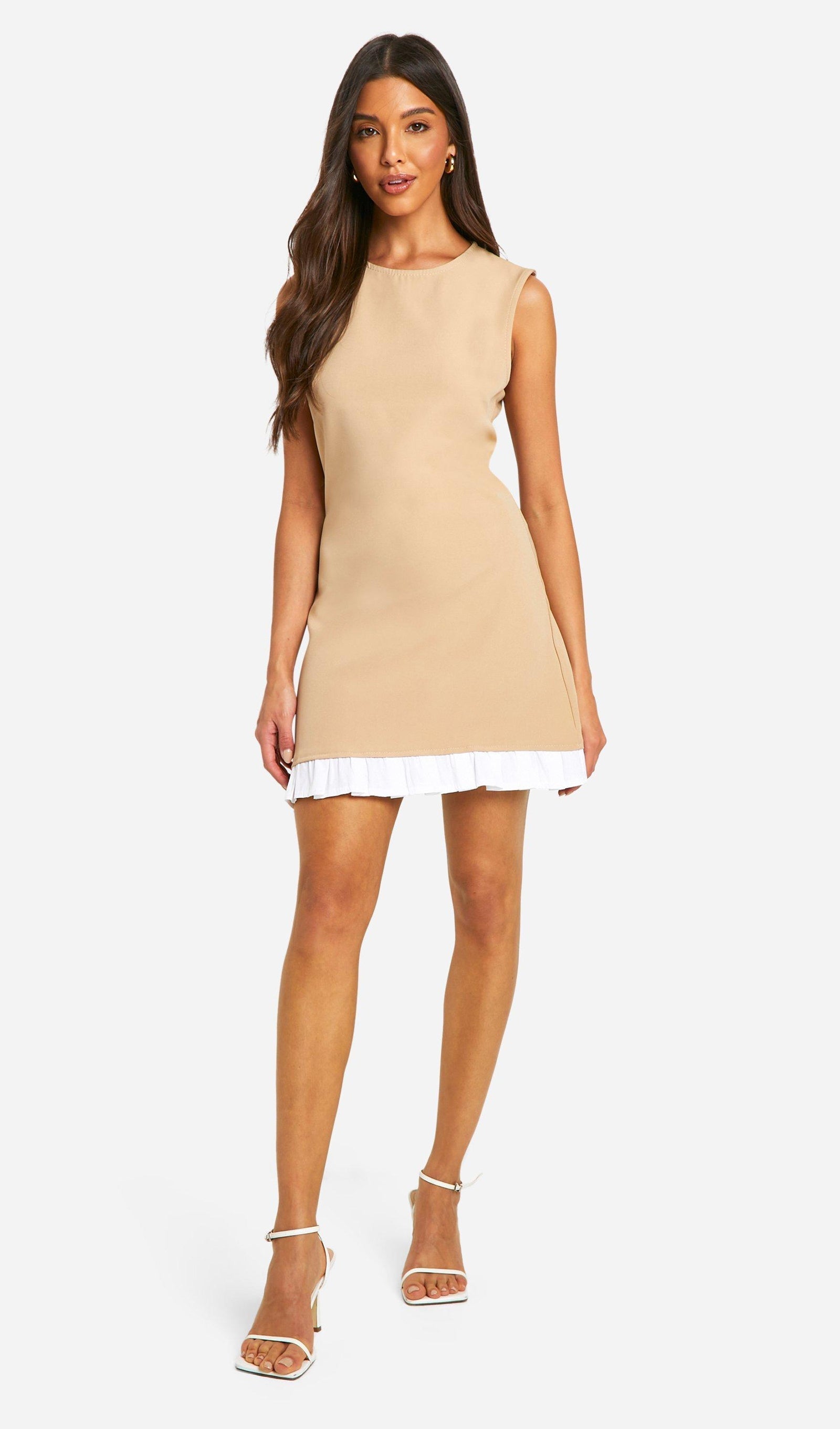 Düz Pileli Kolsuz Mini Elbise