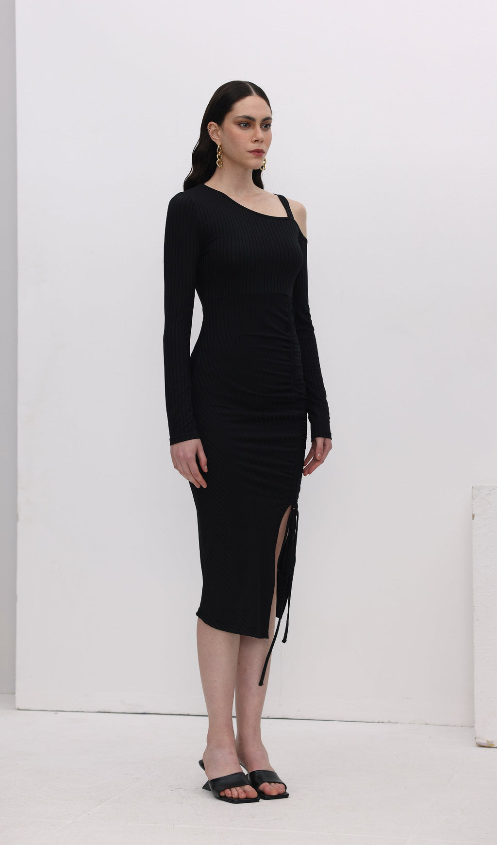 Düz Pileli Bölünmüş Midi Elbise