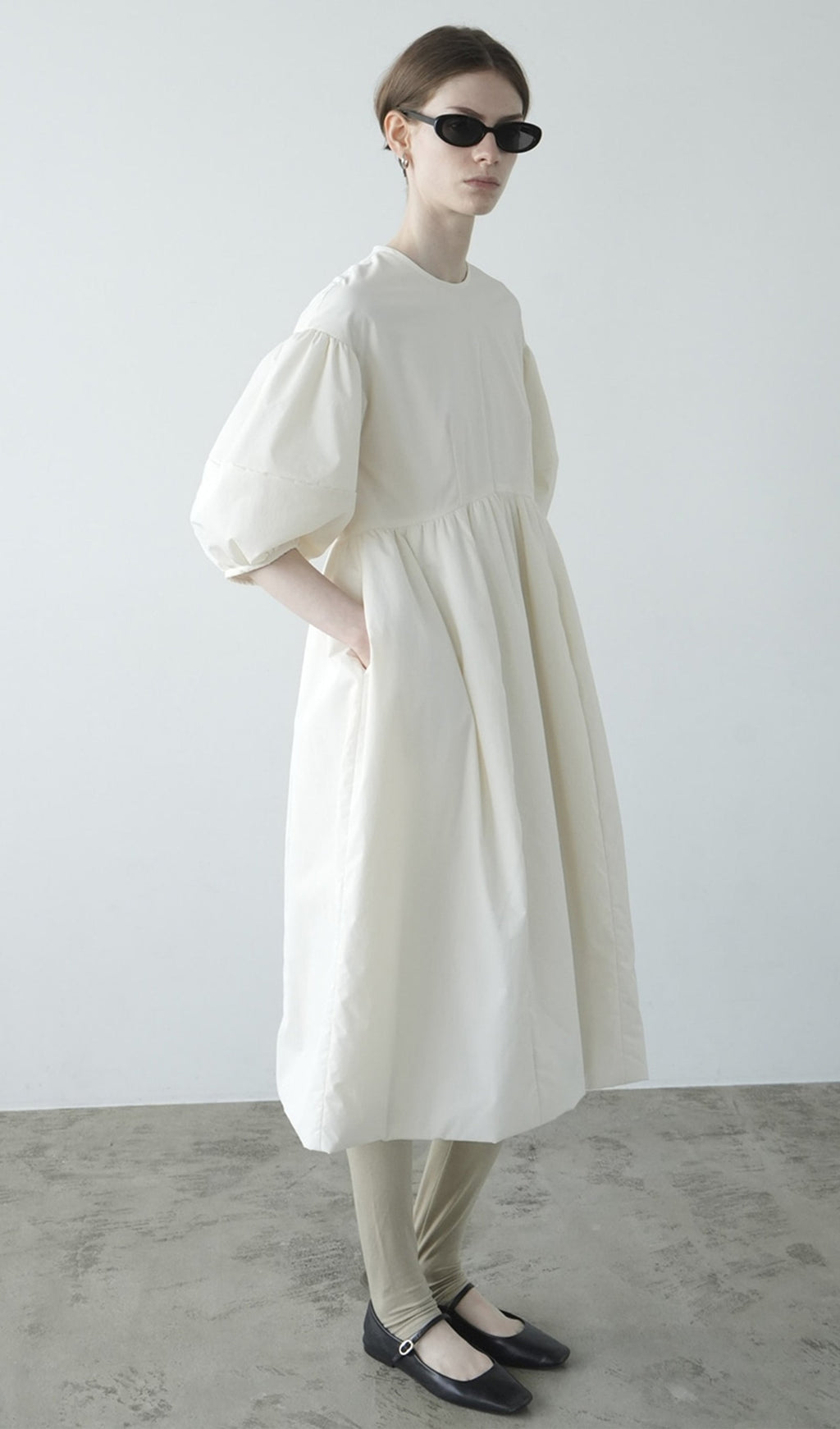 Dolgulu Hacimli Midi Elbise-Beyaz