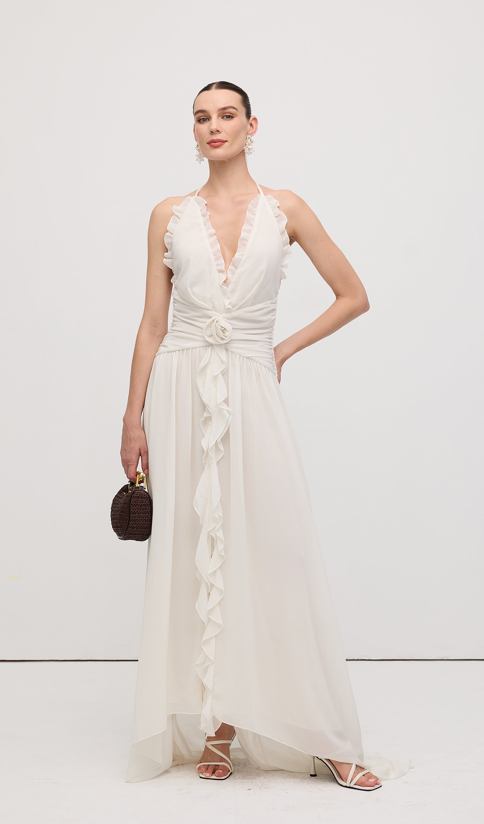 Halter Ruffles Gül Süslemeli Uzun Elbise Beyaz