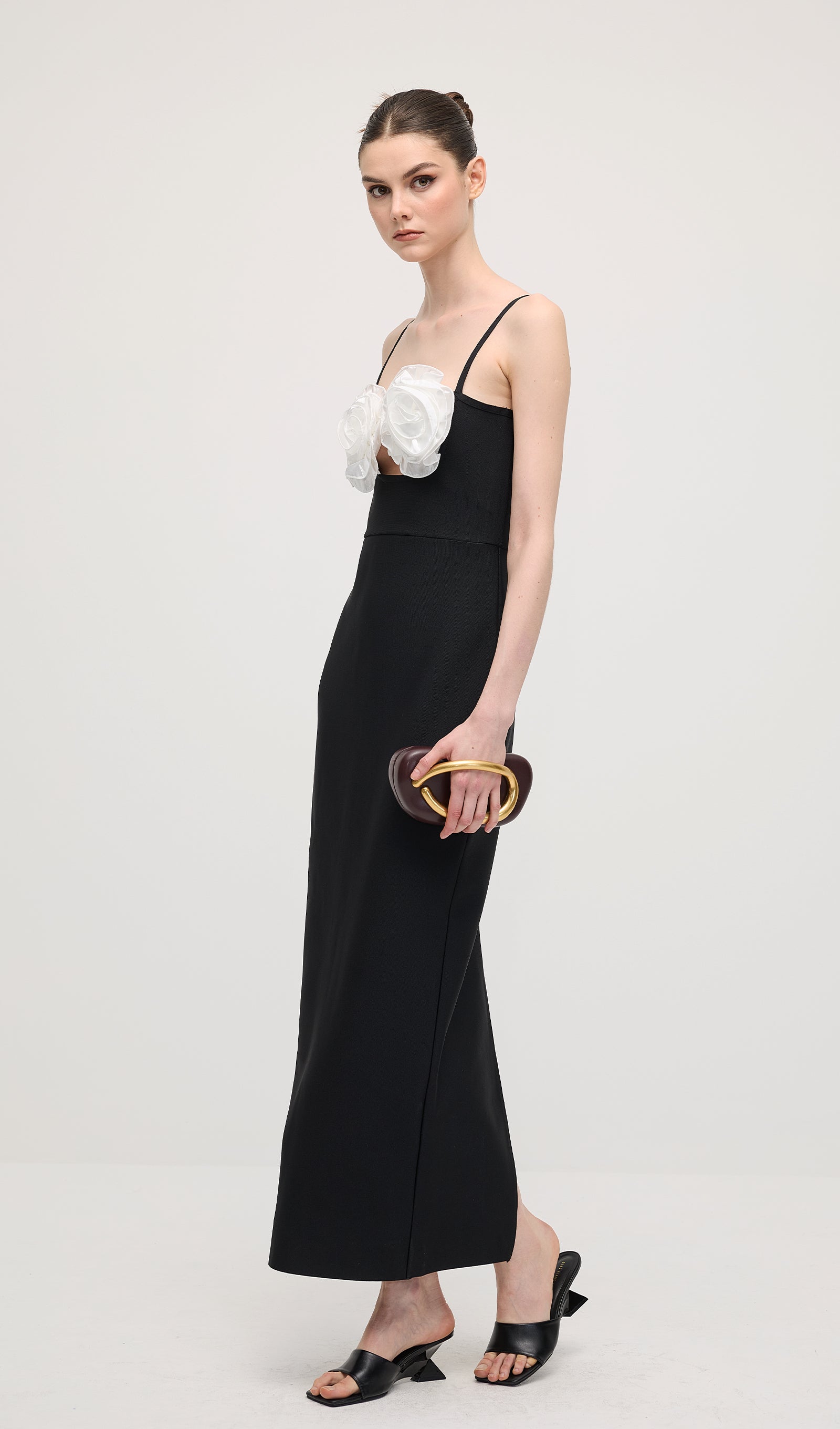 Çiçekli Sırtı Açık Askılı Uzun Elbise