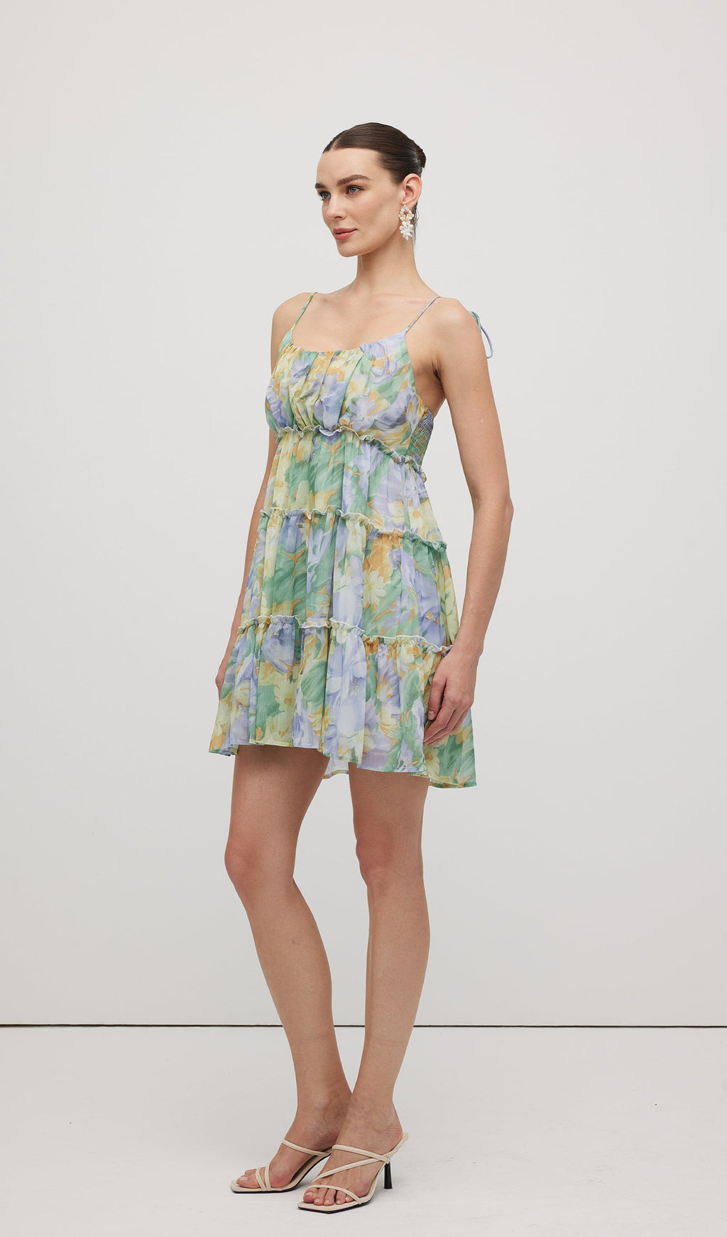 Çiçek Baskılı Fırfırlı Mini Elbise