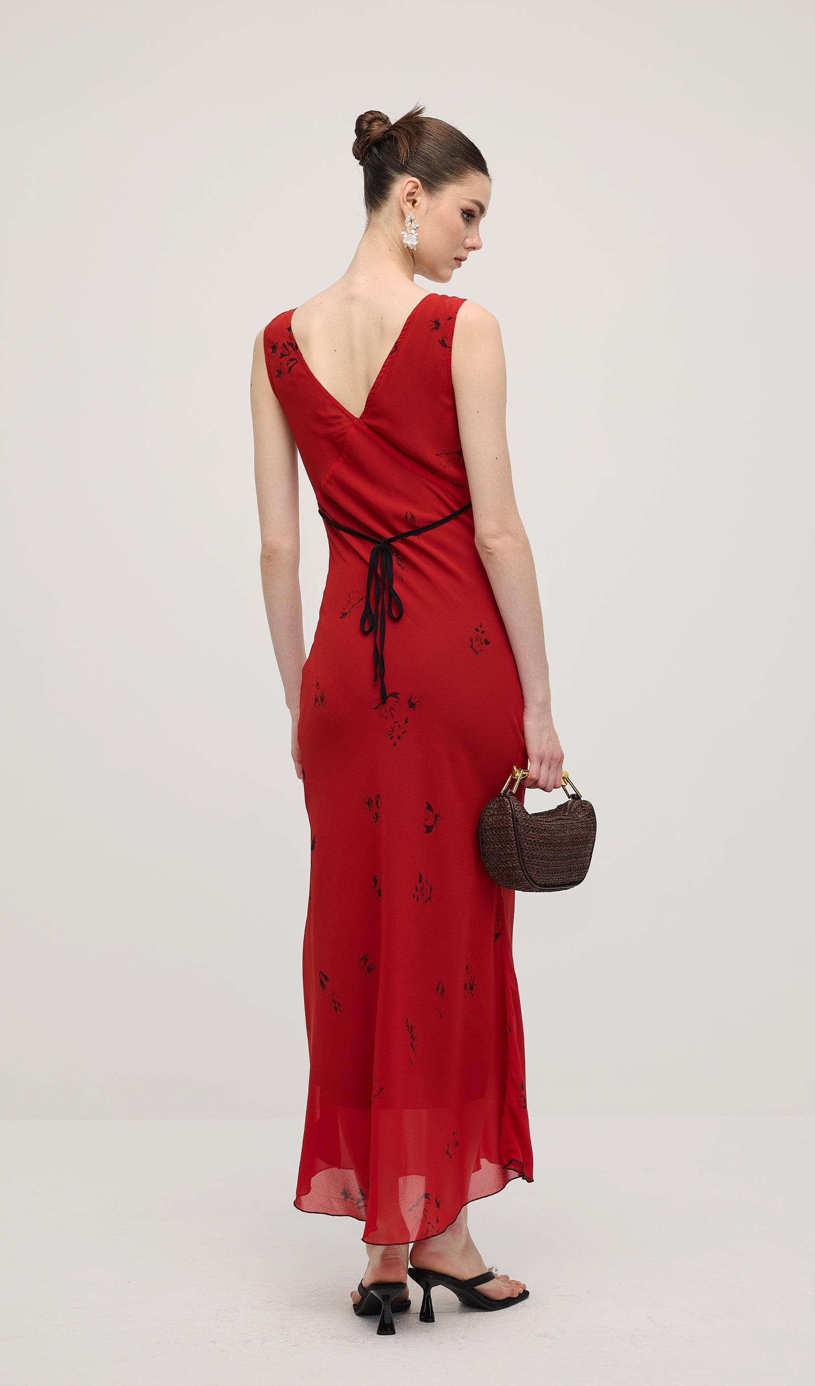 Kırmızı V Yaka Çiçekli Midi Elbise