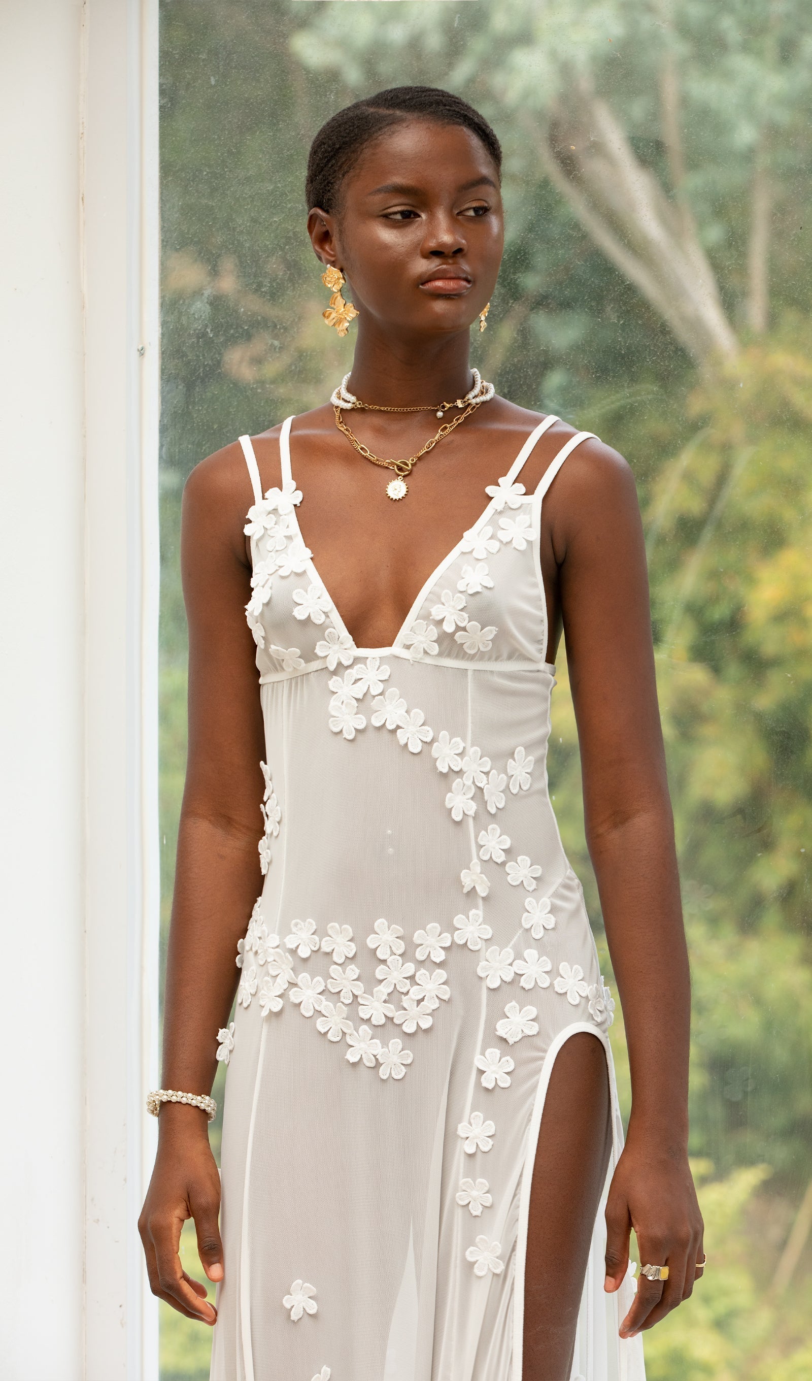 Trendy Beyaz Çiçekli File Uzun Elbise