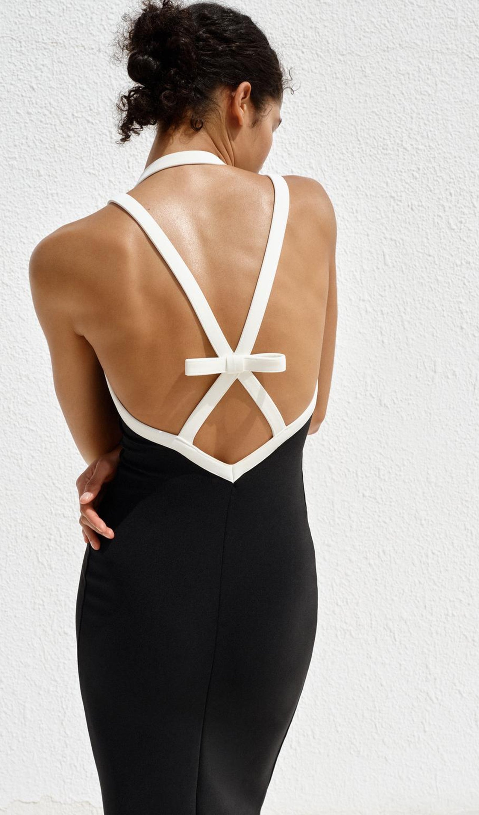 Kontrast Esnek Askılı Midi Elbise