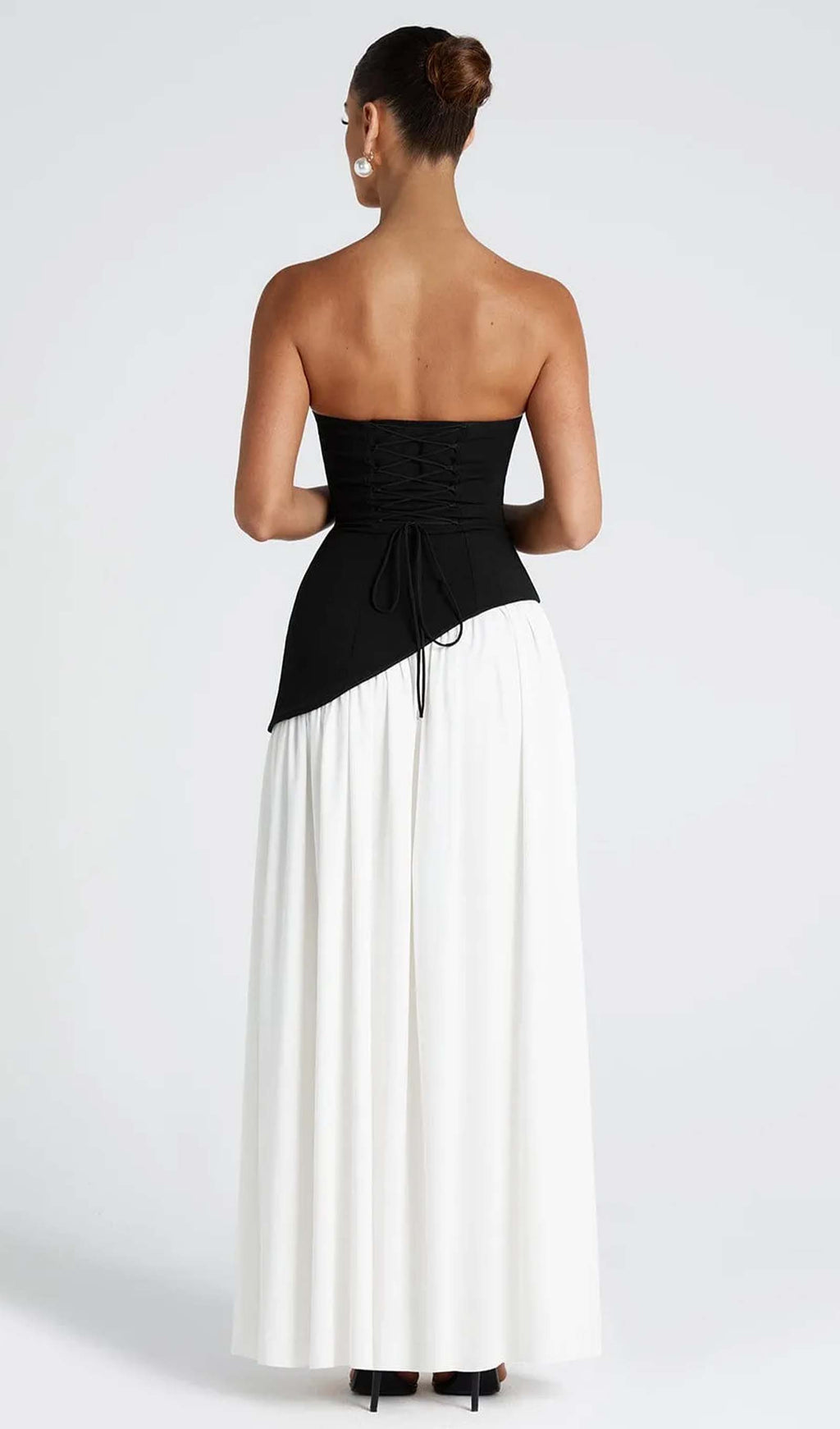 Yara İzi Bulunan Kontrast Renkli Yırtmaçlı Uzun Elbise