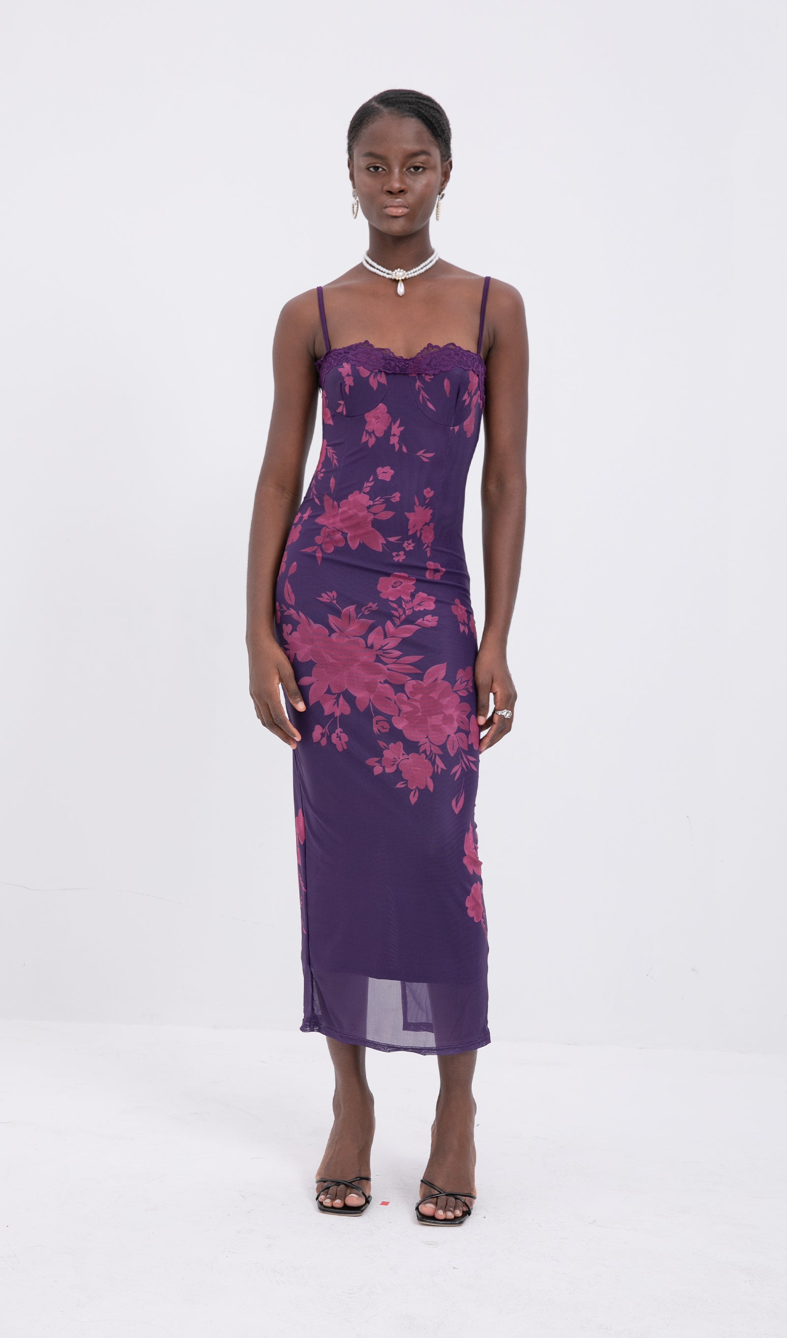 Moda Bağcıklı Dantel Çiçekli File Midi Elbise