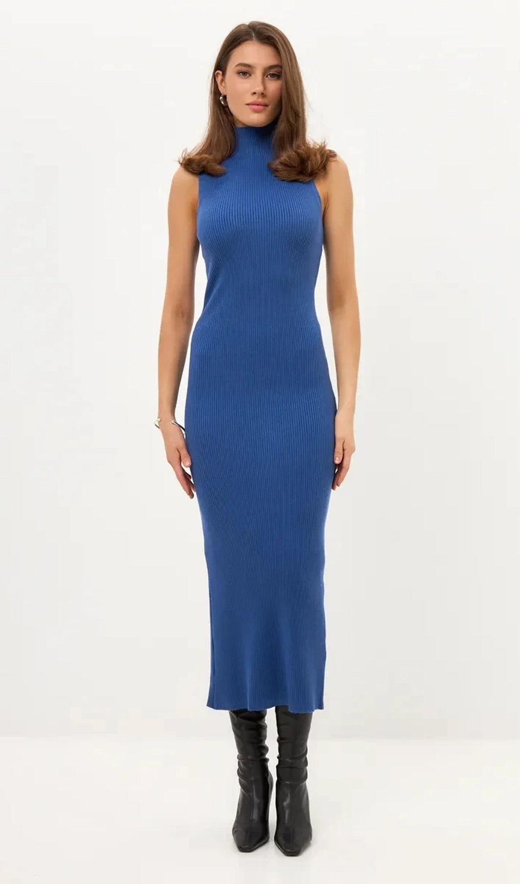 Kolsuz Yüksek Yaka Örme Midi Elbise