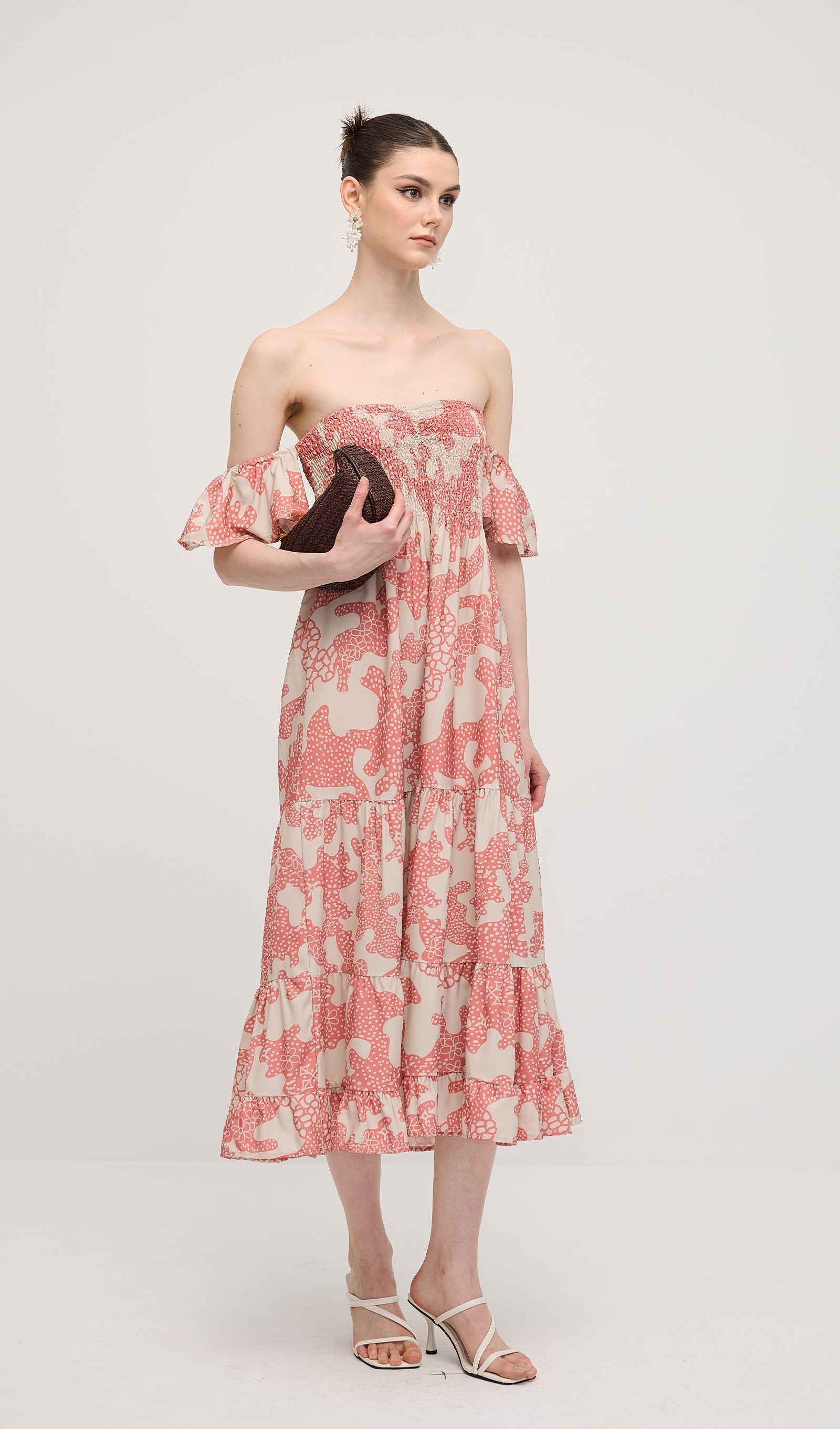 Omuz Açık Fırfırlı Baskılı Midi Elbise