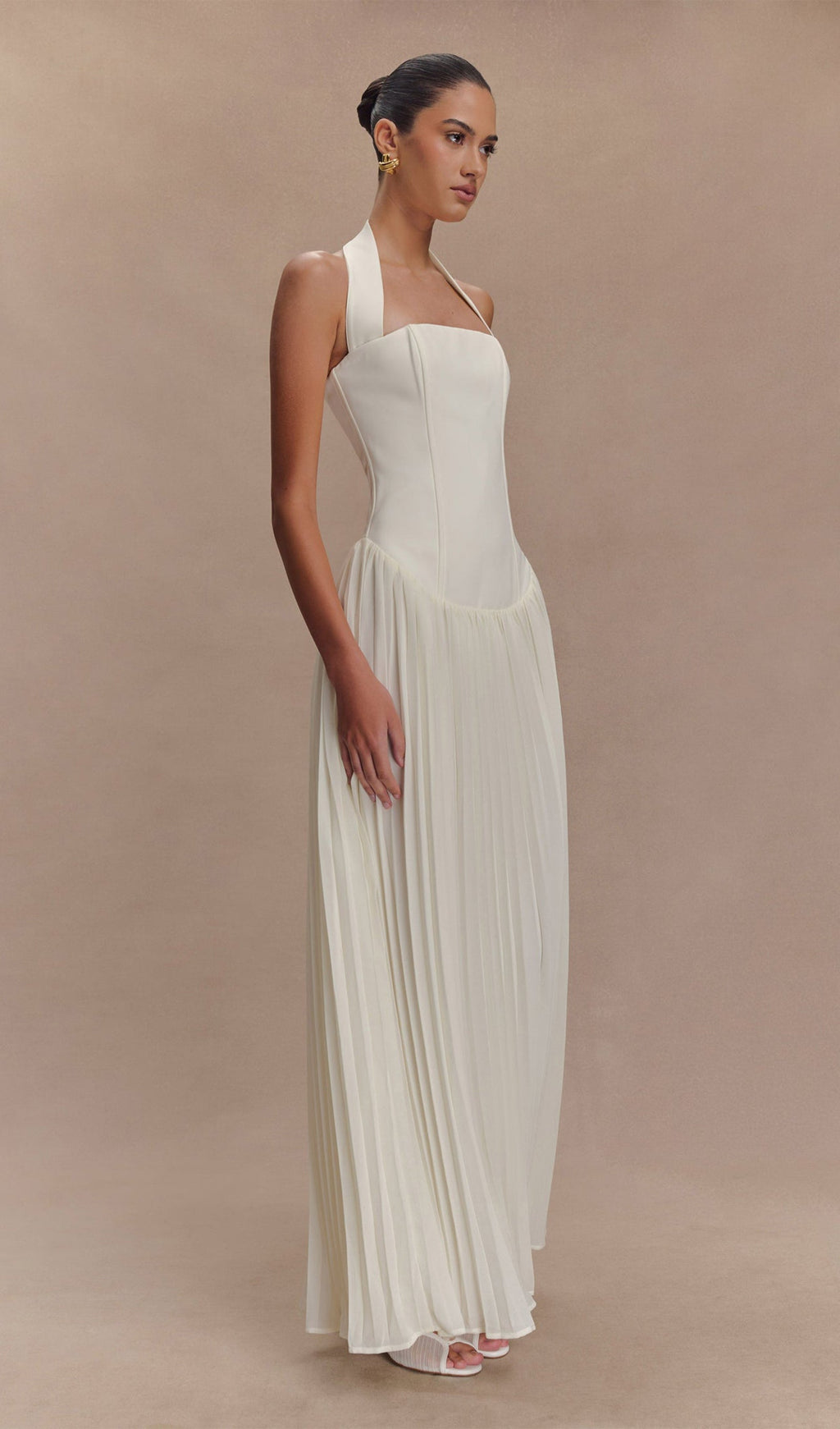 Pileli Askılı Uzun Elbise Beyaz