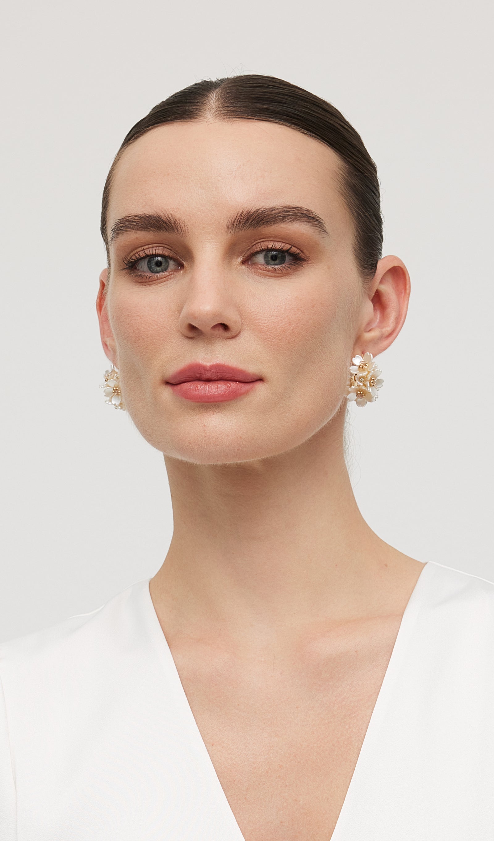 İnci Yapraklı Küpeler