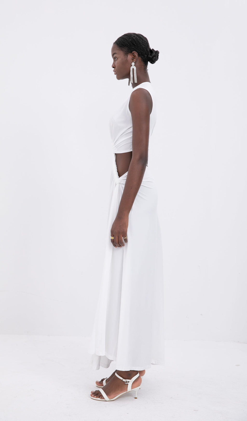 Trend Tek Omuzlu Kesik Uzun Elbise - Beyaz