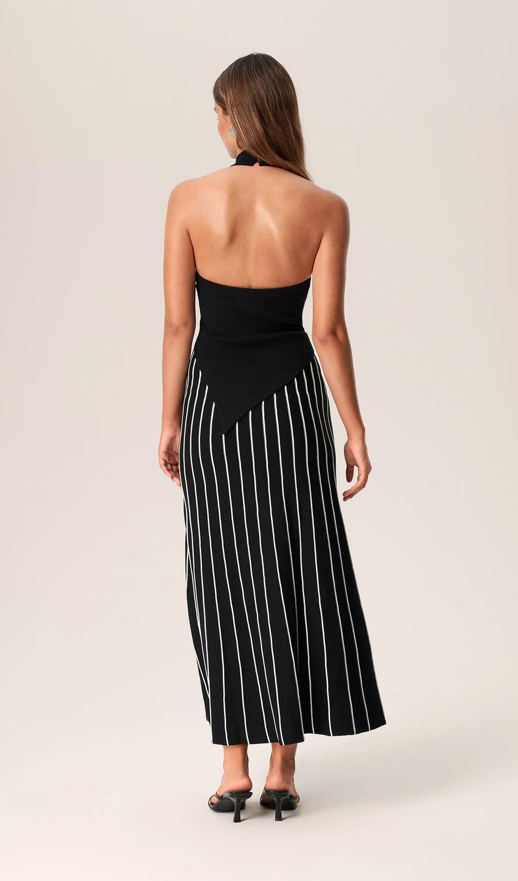 İki Parçalı Halter Yaka Midi Elbise