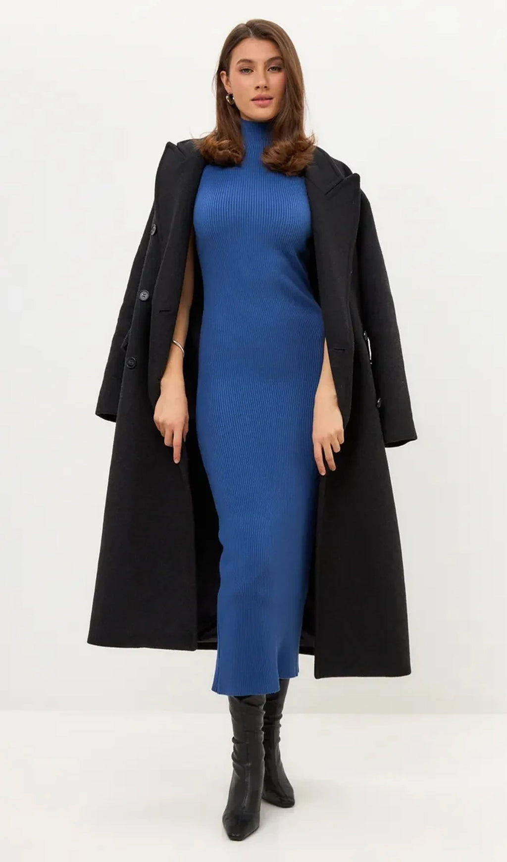 Kolsuz Yüksek Yaka Örme Midi Elbise