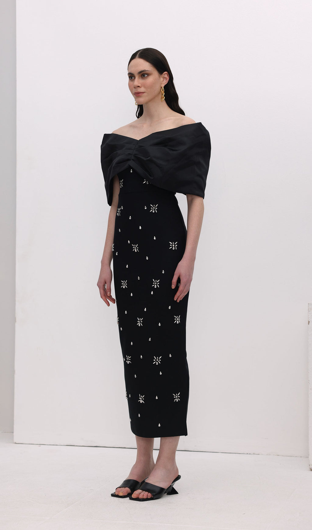 Omuz Açık Elmas Midi Elbise