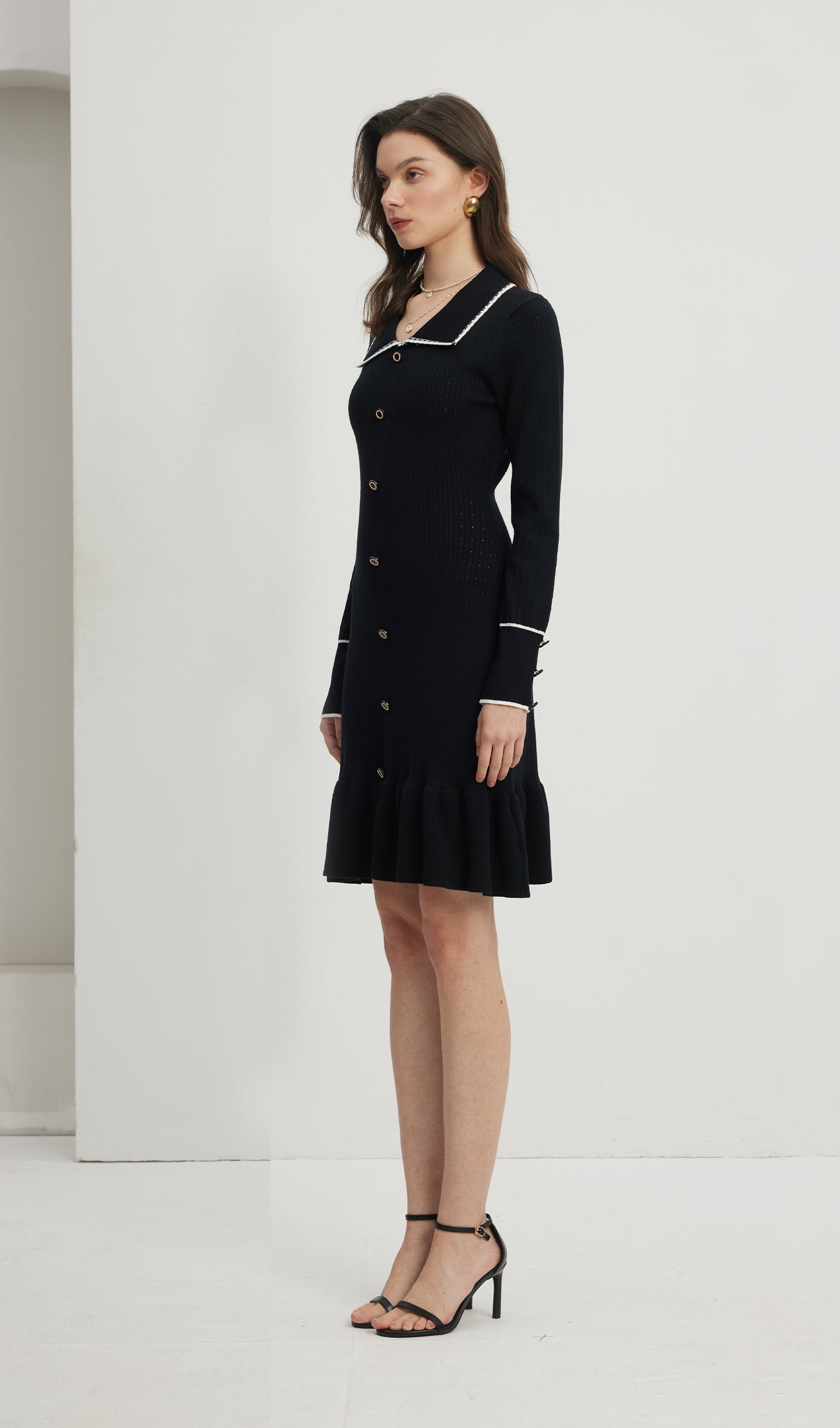 Dar Kesim Dokulu Jarse Mini Elbise-Siyah