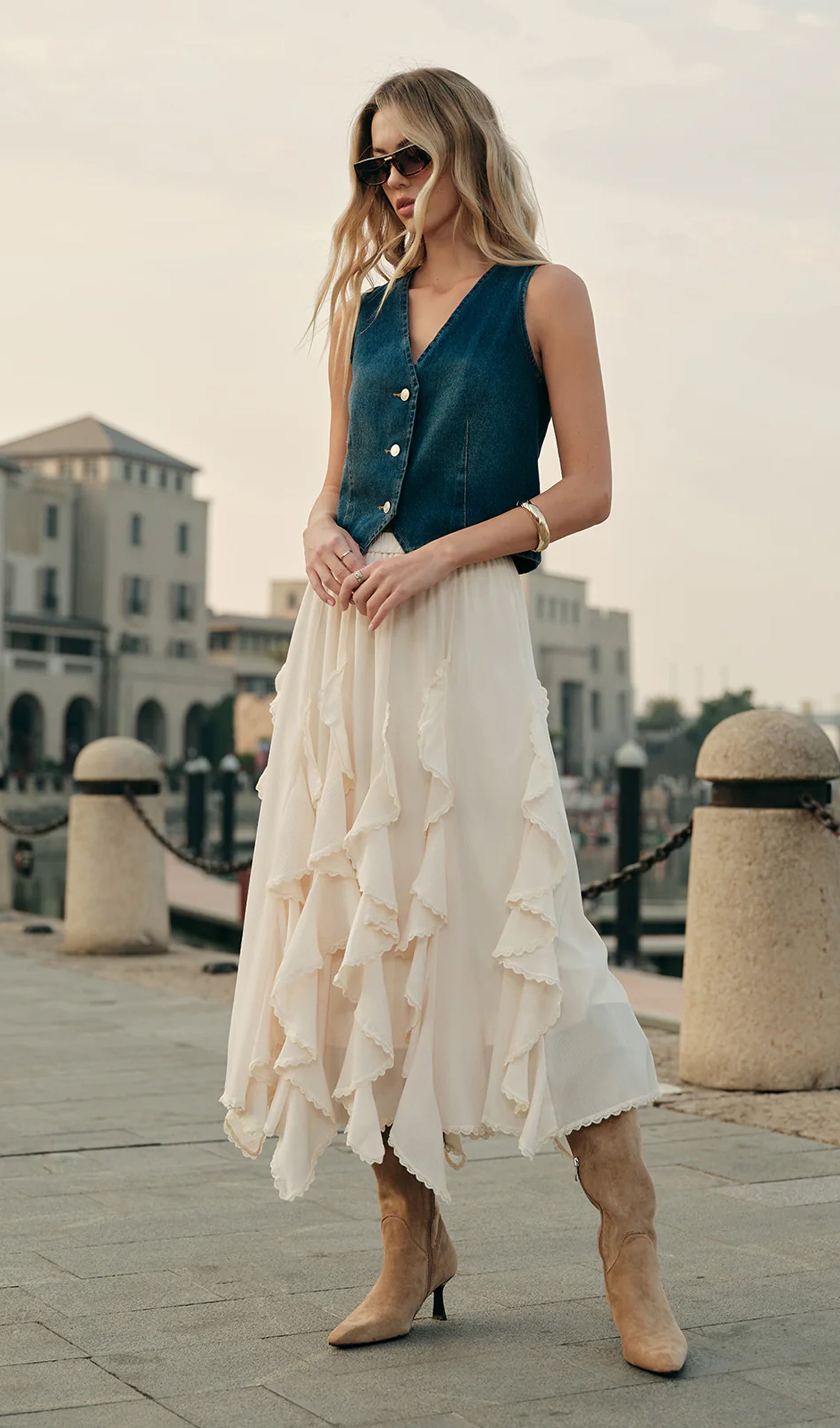 Uçuşan Fırfırlı Midi Etek