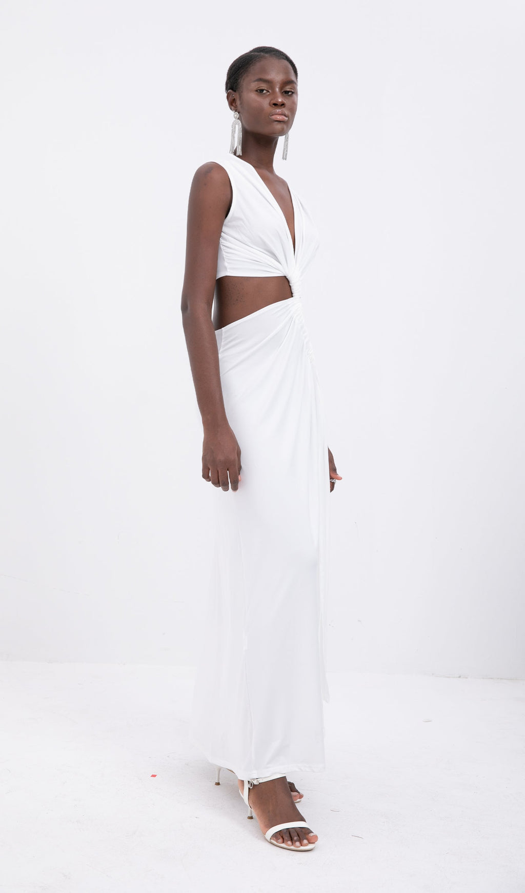 Trend Tek Omuzlu Kesik Uzun Elbise - Beyaz