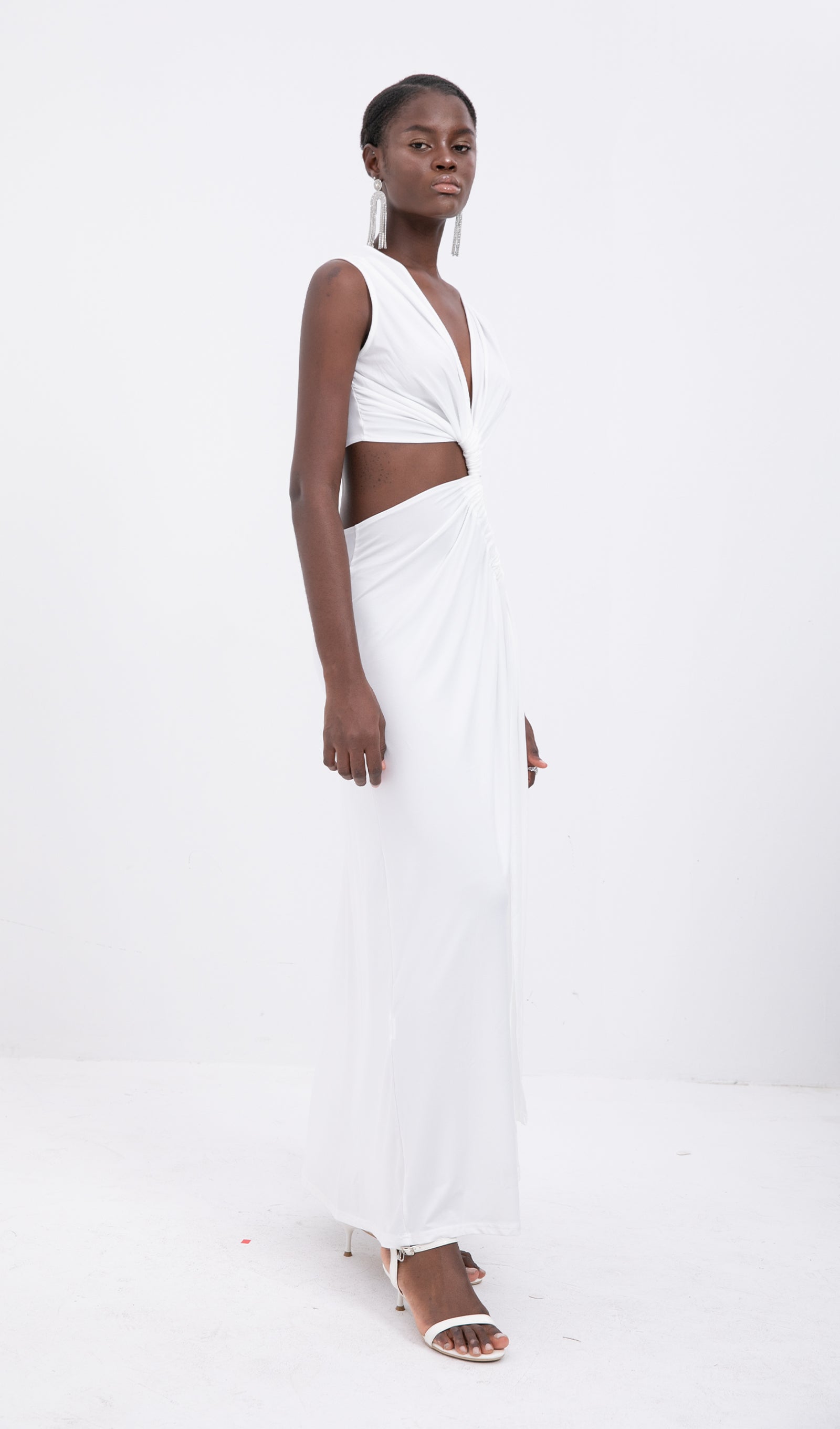 Trend Tek Omuzlu Kesik Uzun Elbise - Beyaz