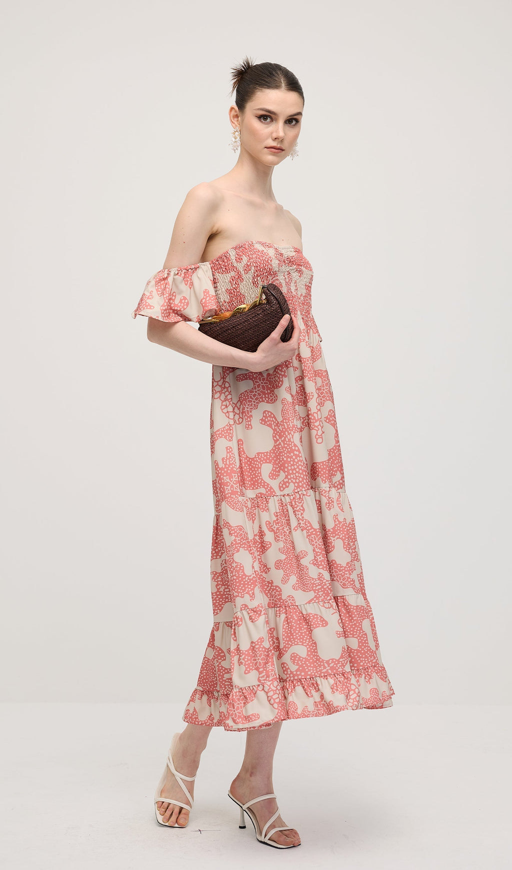 Omuz Açık Fırfırlı Baskılı Midi Elbise