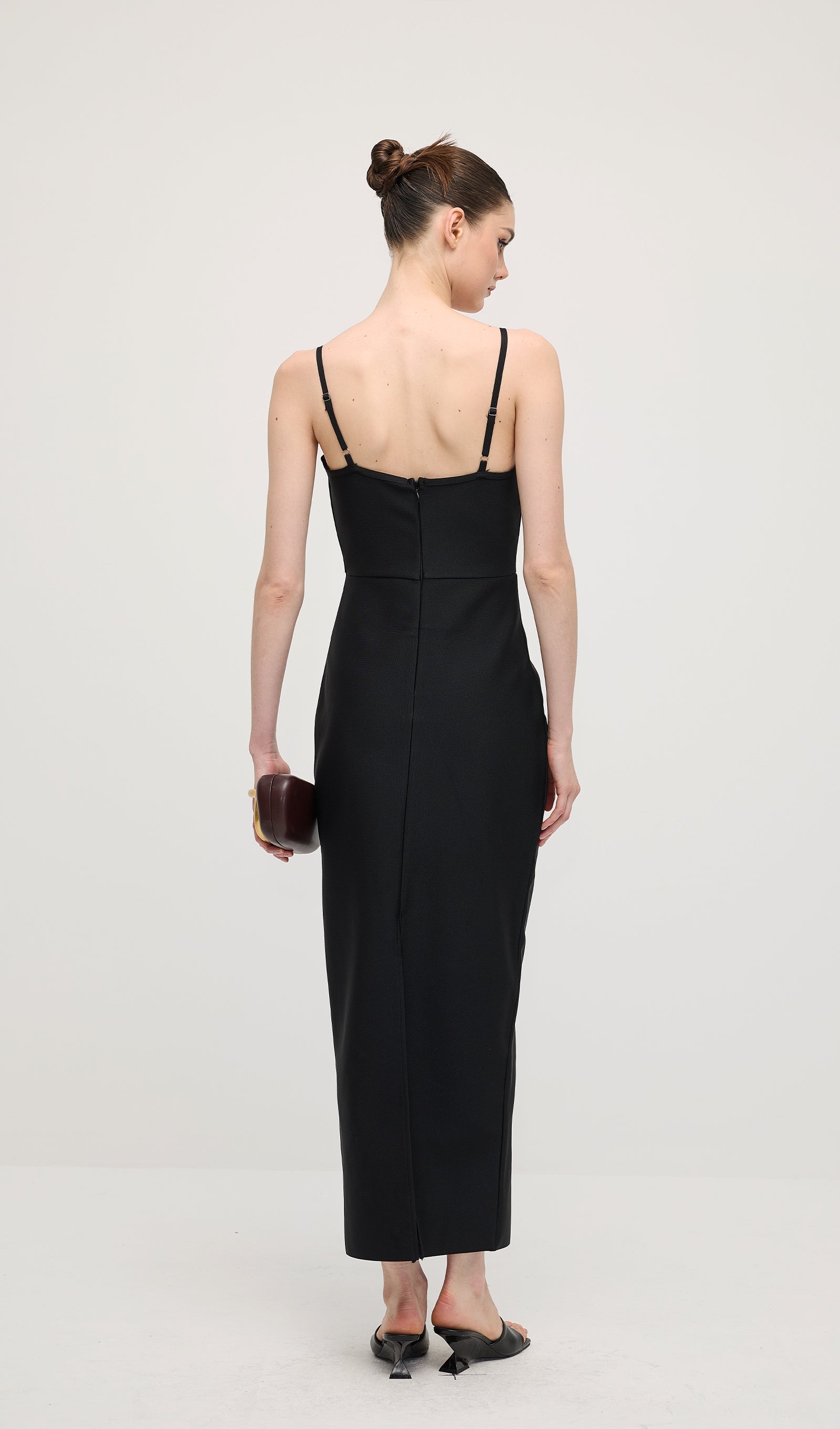 Çiçekli Sırtı Açık Askılı Uzun Elbise