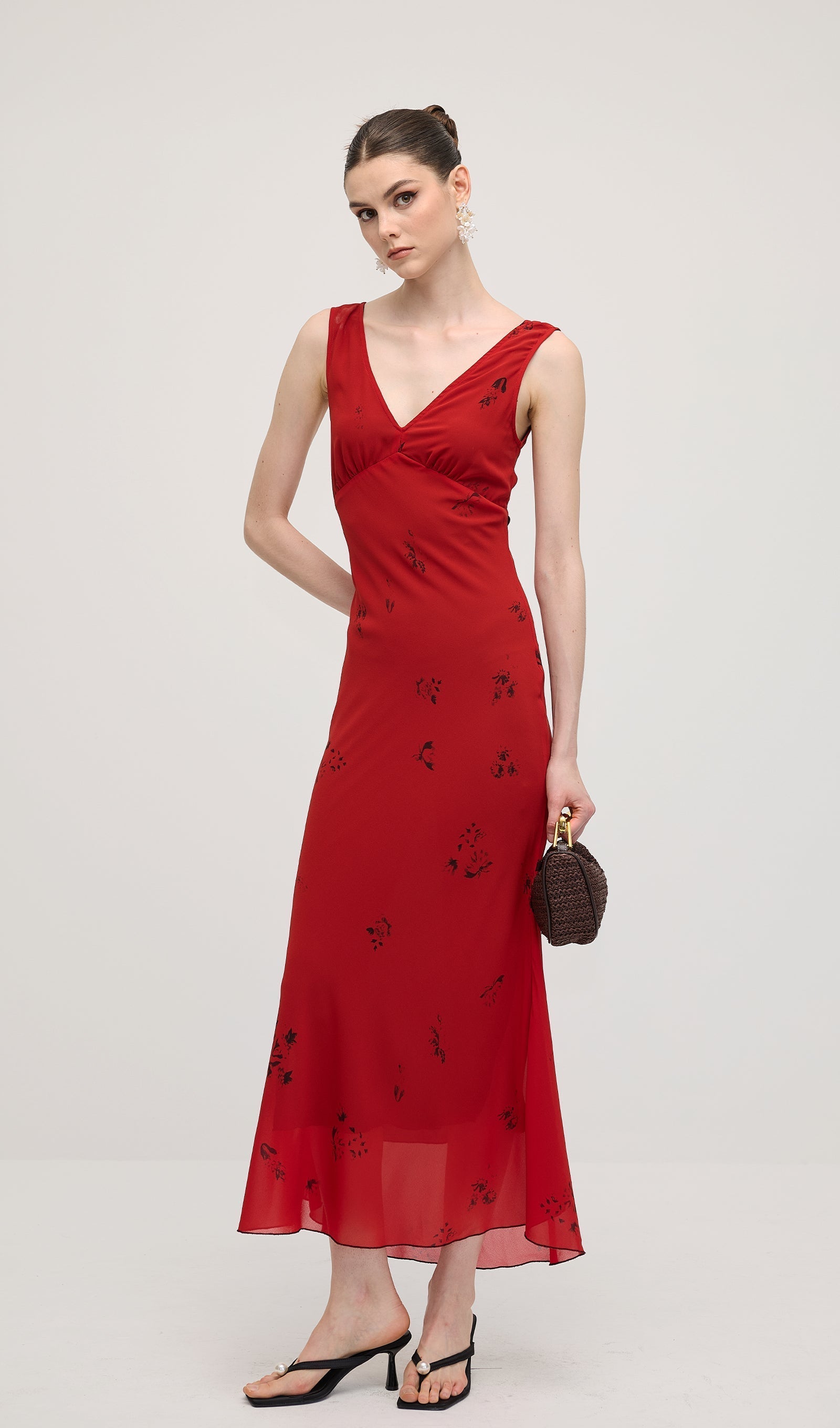 Kırmızı V Yaka Çiçekli Midi Elbise