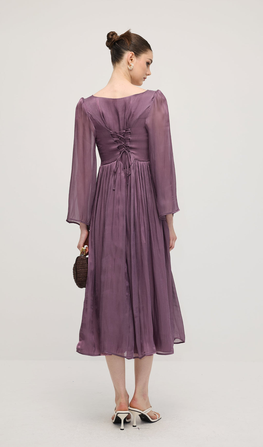 Düz Fırfırlı Uzun Kollu Midi Elbise