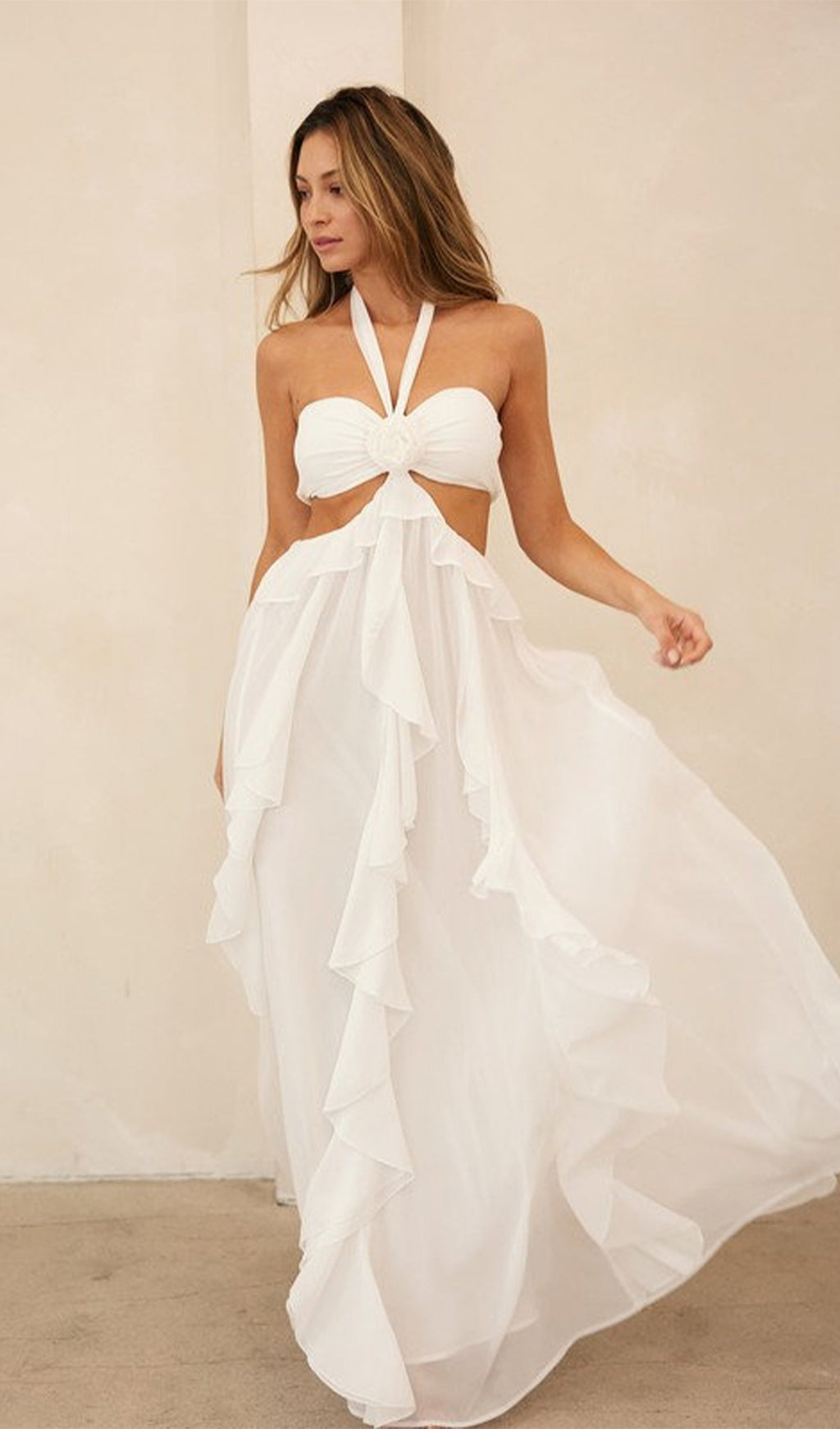 Halter Kesim Volanlı Uzun Elbise