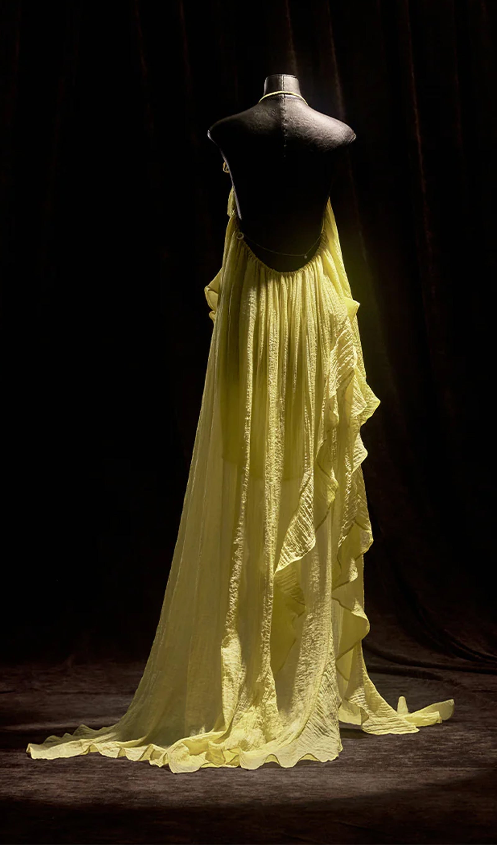 Asimetri Halter Fırfırlı Uzun Elbise