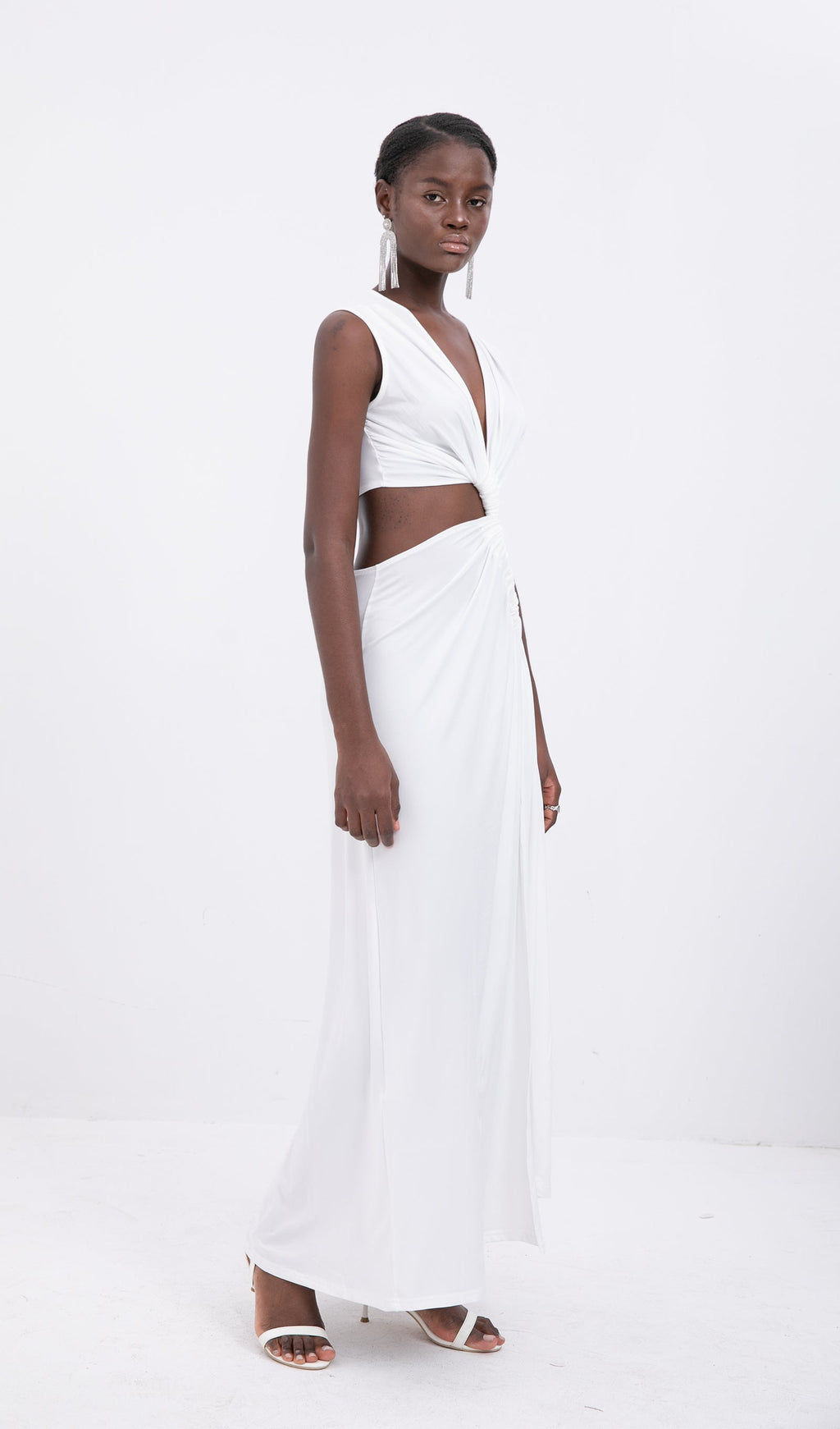 Trend Tek Omuzlu Kesik Uzun Elbise - Beyaz