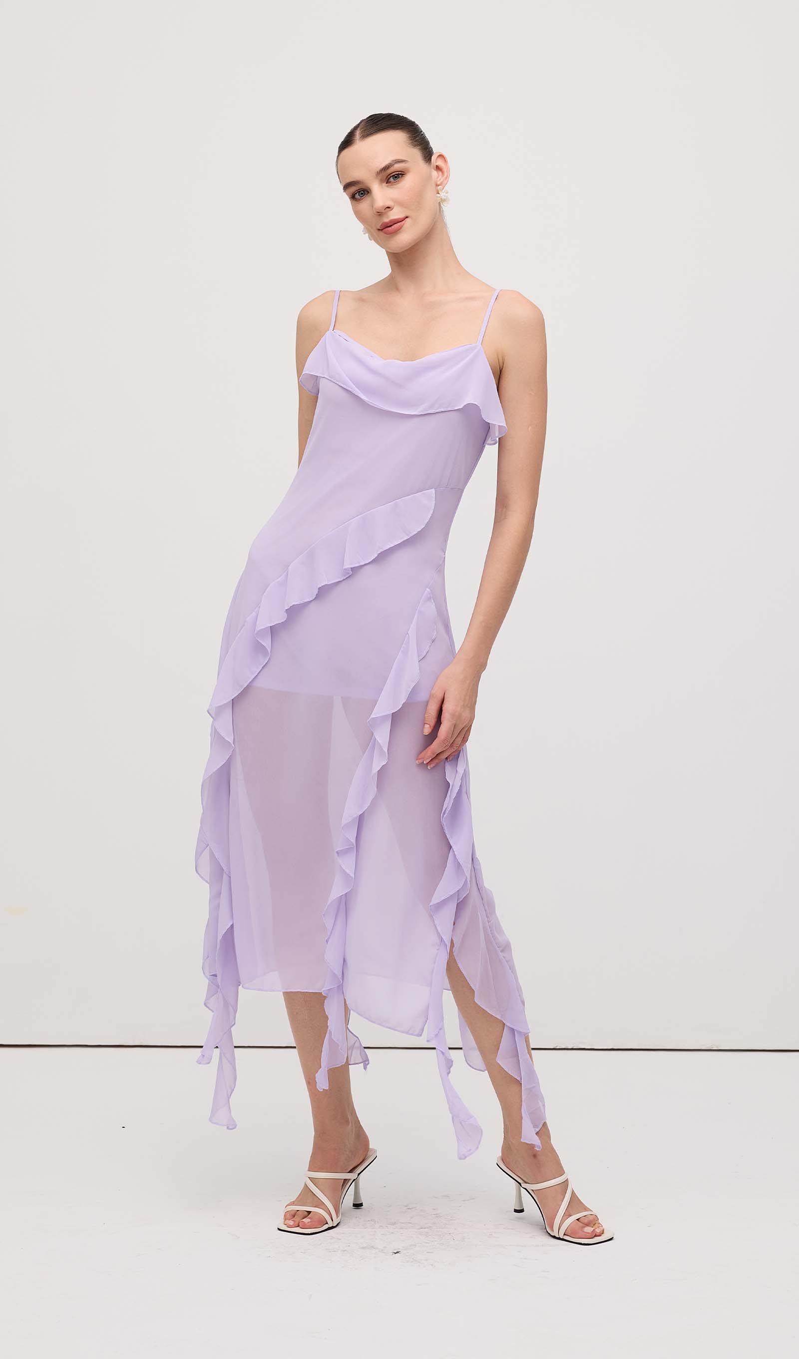 Fırfırlı Detaylı Uzun Elbise