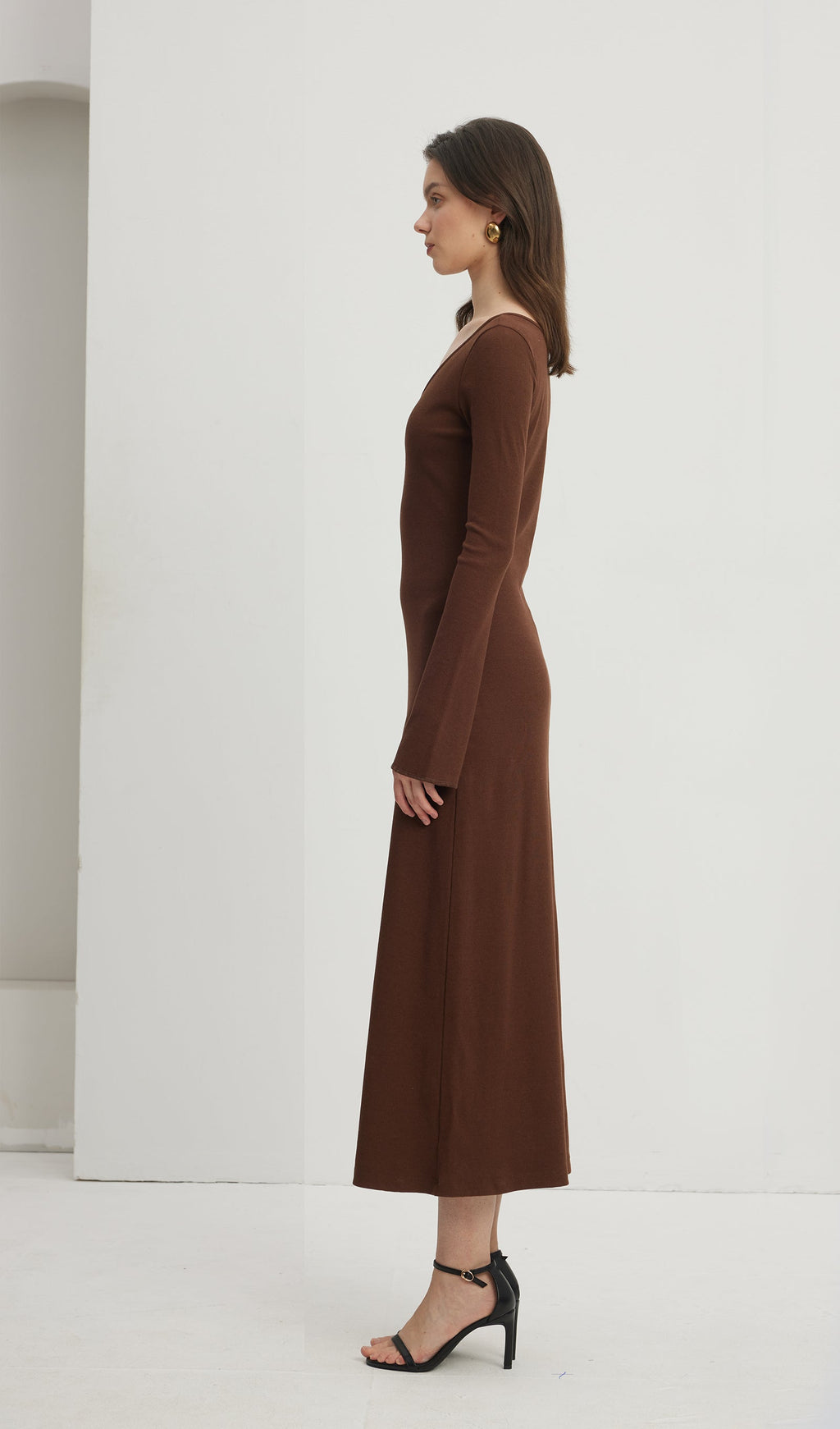 Düz Yuvarlak Yaka Midi Elbise