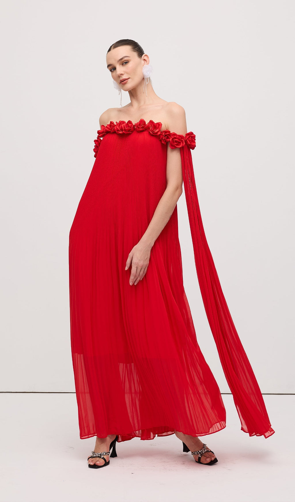 Omuz Açık Drapeli Uzun Elbise